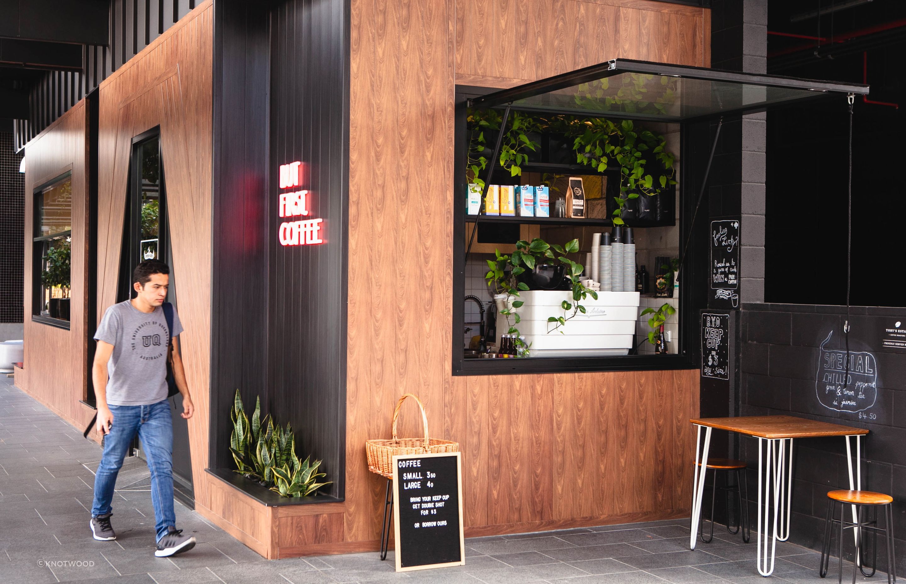 The shopfront of the Emporium Barbers, Woolloongabba, Queensland | Aluminium cladding by Knotwood