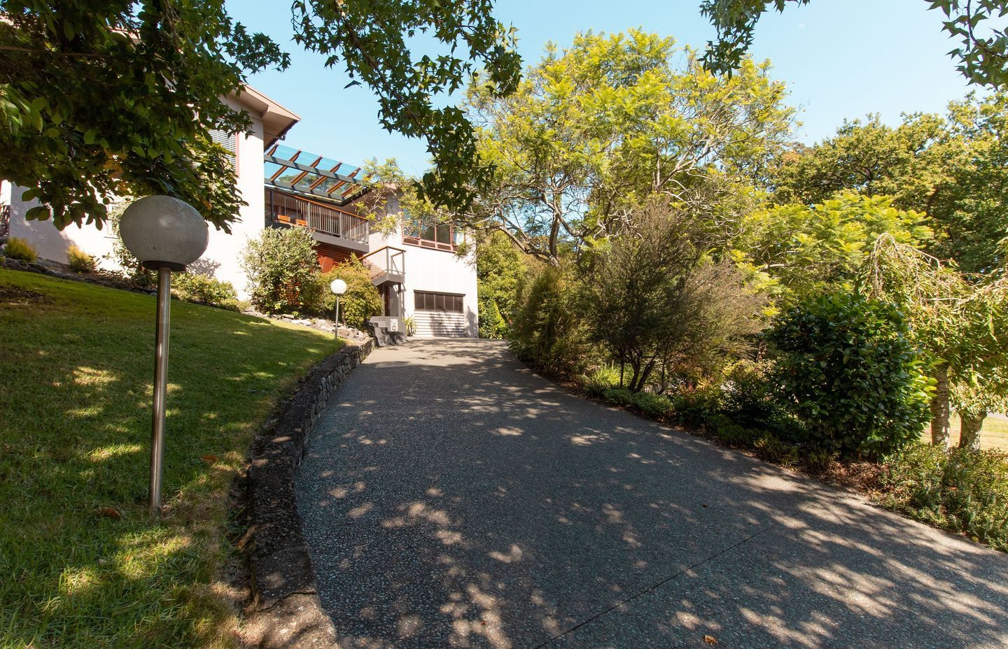 The driveway at Melrose Ave in Nelson was a complete revamp of an old, decaying drive.