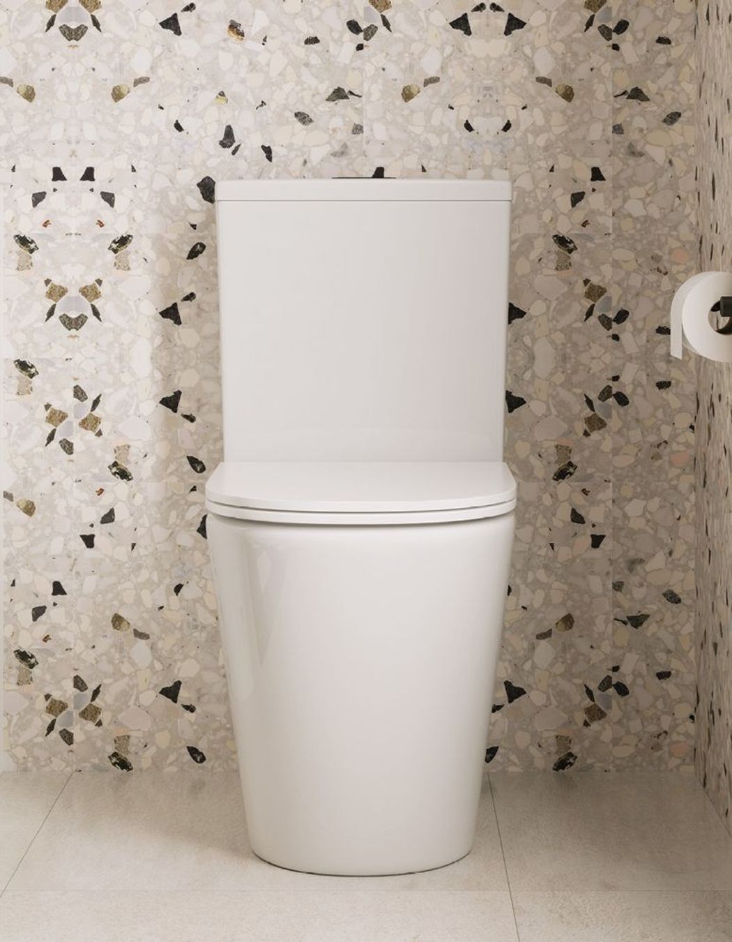 The heightened pan of the Kaya Tornado allows easy use and soft-close seat ensures unparalleled comfort.