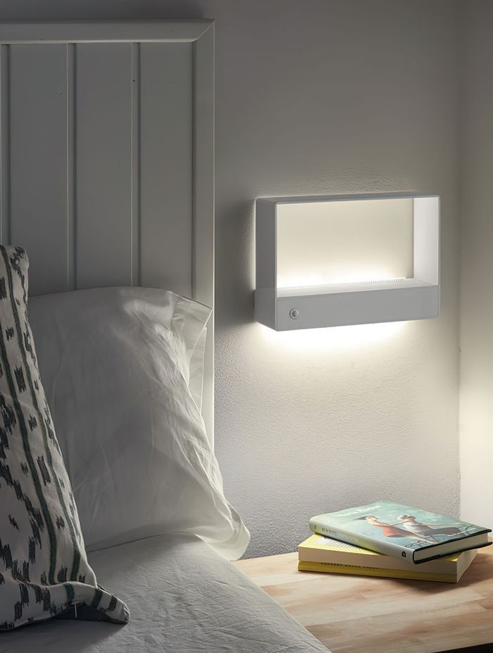 Kira A/01 Wall Light
By Special Lights