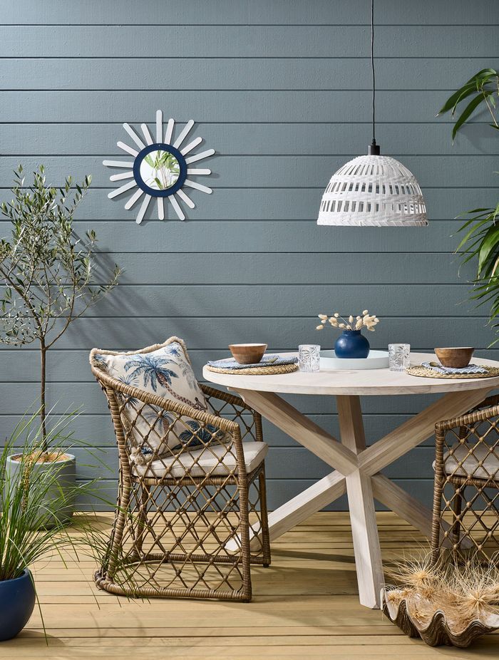 Coastal outdoor colour scheme by Melle Van Sambeek