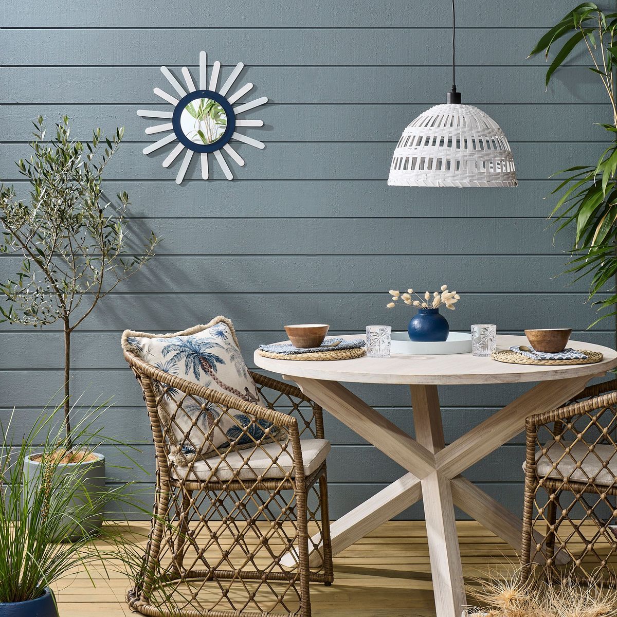 A paint company leading the way in plant-based and environmentally-friendly paint products