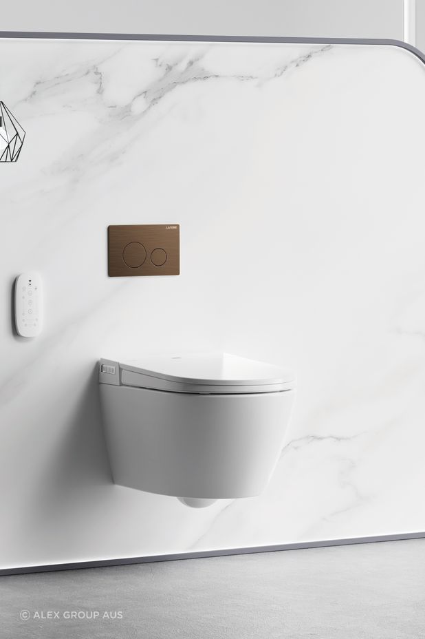 Lafeme Sesto with brushed bronze flush plate.