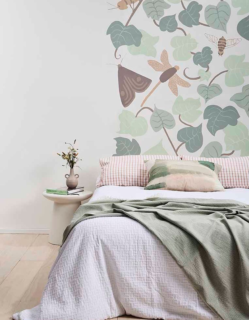 Botanical eco mural by Shani Luckman