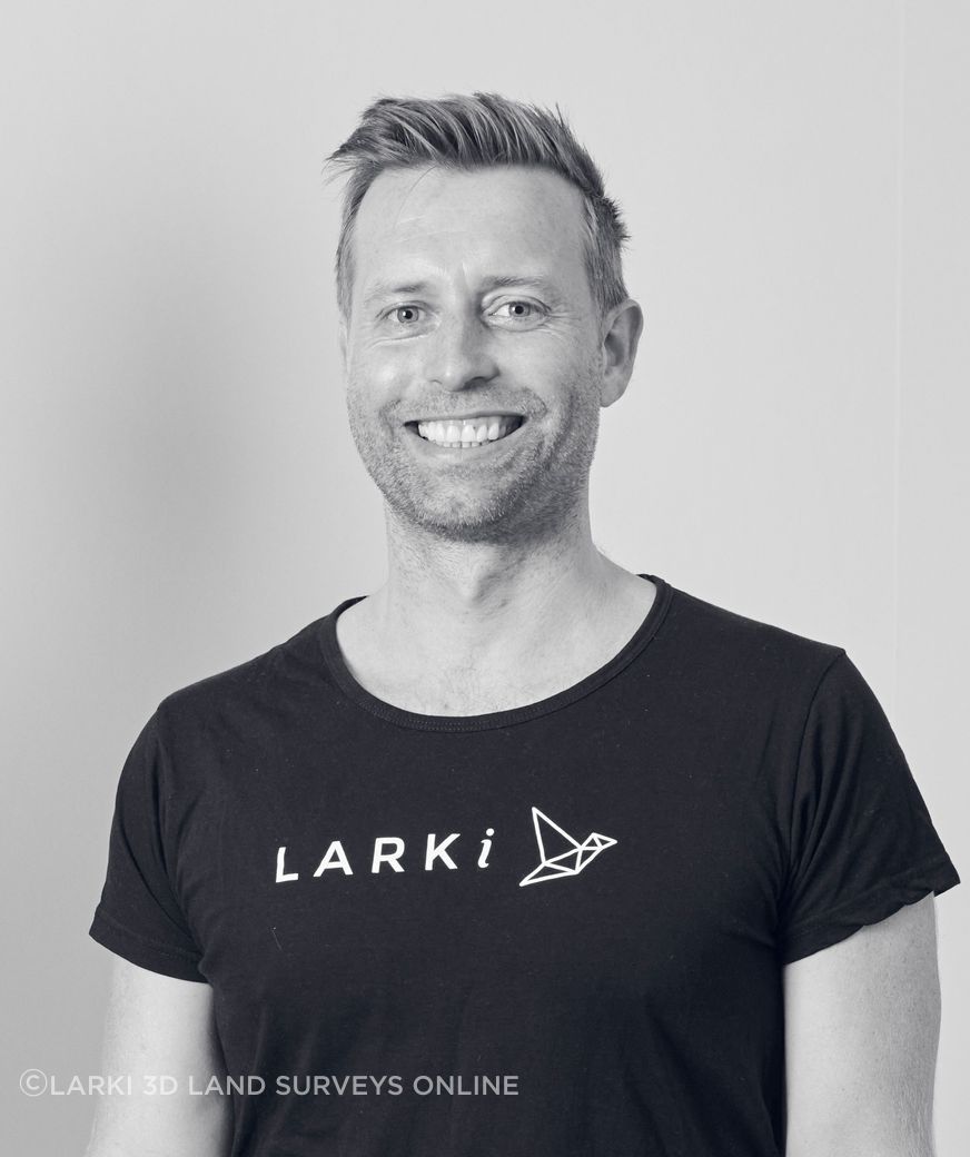 Simon Cookes, CEO of LARKI.
