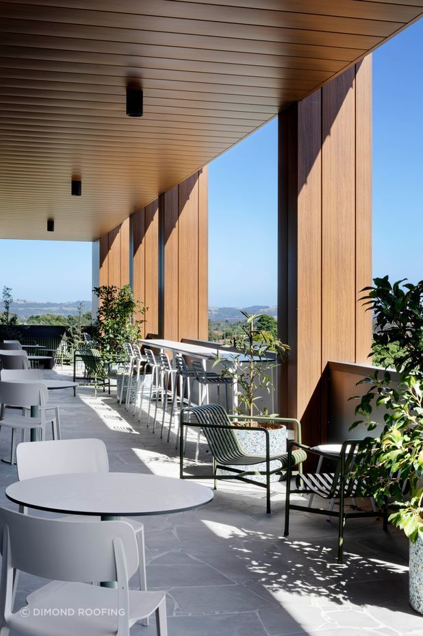 UniCote LUX Ashwood with an Interlocking Panel profile.