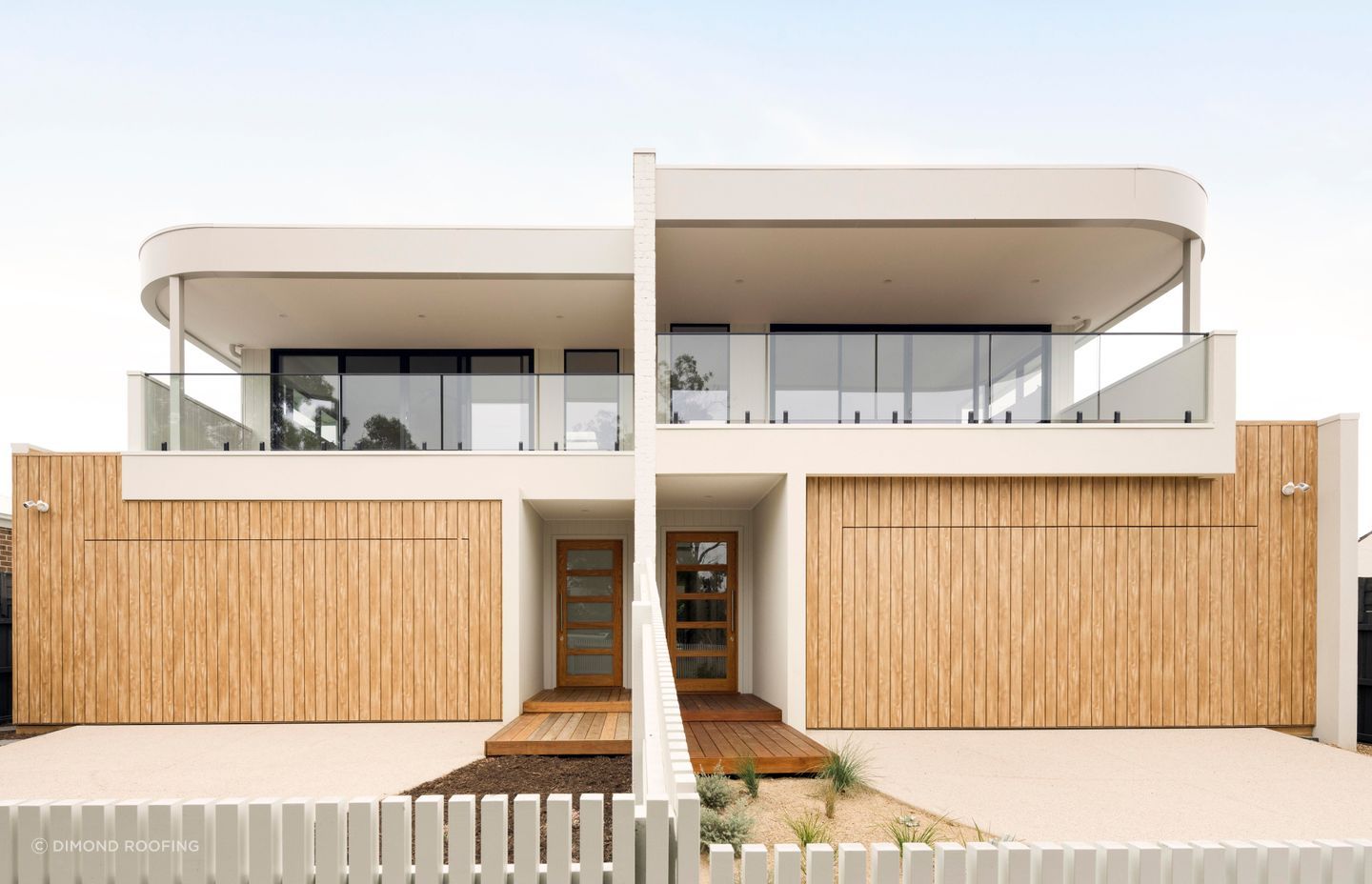 The honey, golden hues of Maple provide a welcoming tone, with its warmth drawing attention to its natural grain.