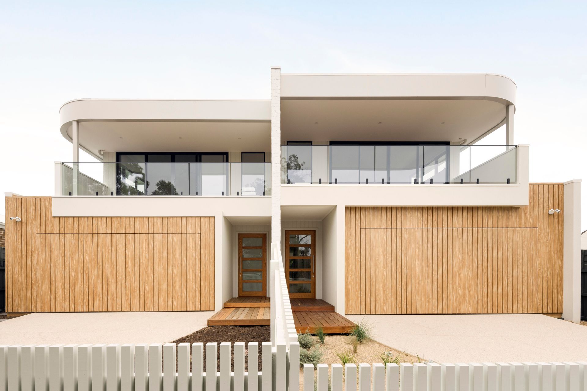 The honey, golden hues of Maple provide a welcoming tone, with its warmth drawing attention to its natural grain.