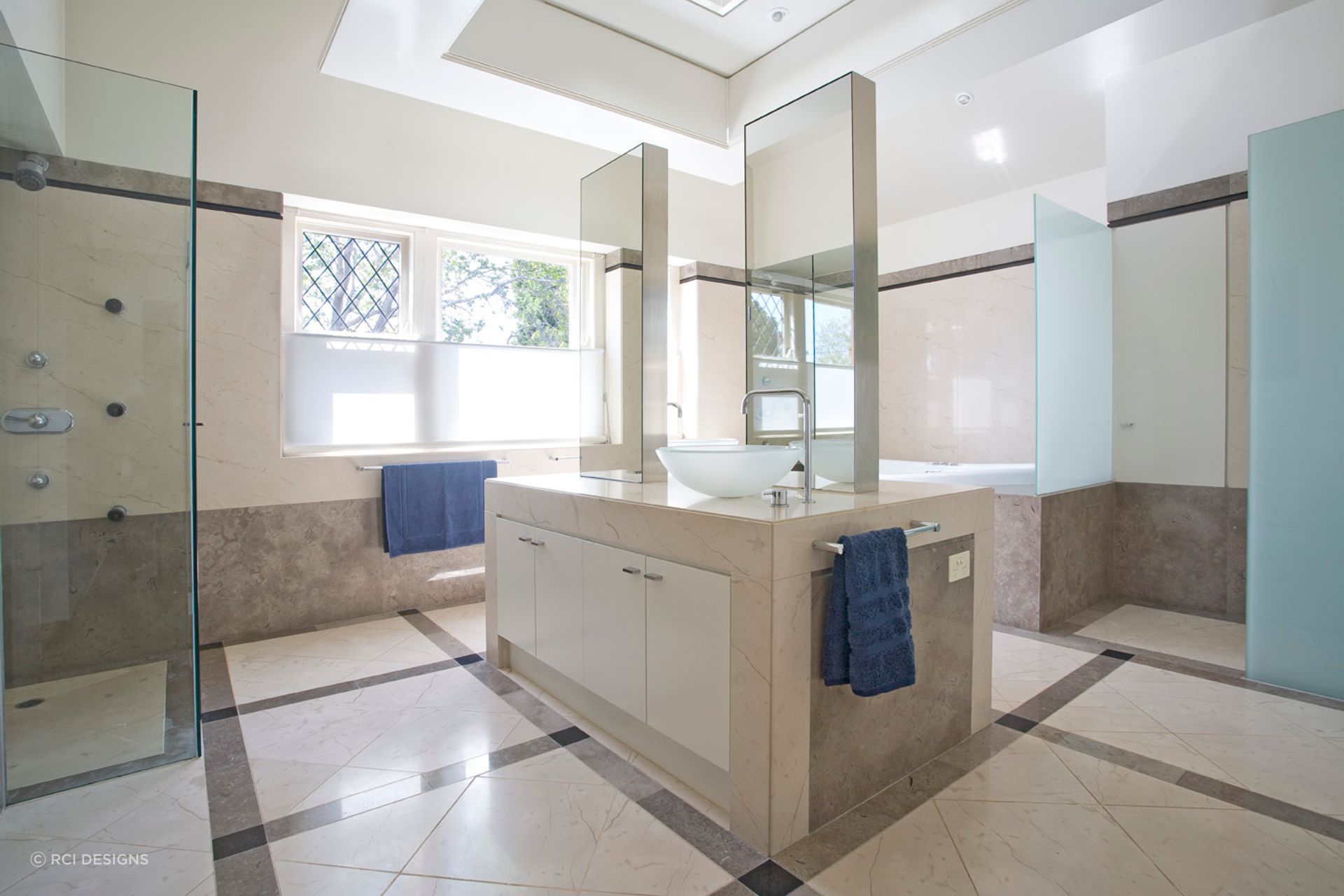 central-mirrors-in-open-plan.jpg