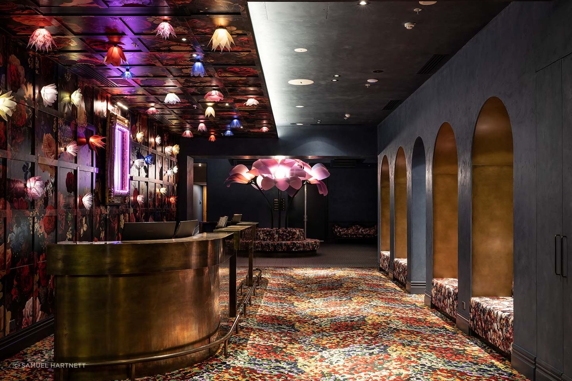 designer-rugs-naumi-hotel-material-creative-samuel-hartnett-web.jpg
