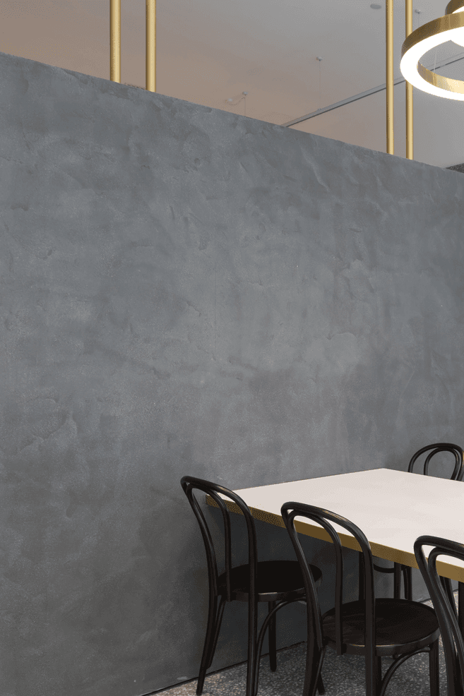 Tierrafino is mixed with clay to create a more traditional finish.