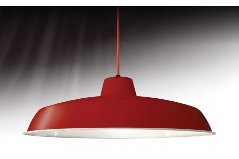 A stylish single pendant light, perfect for industrial style settings