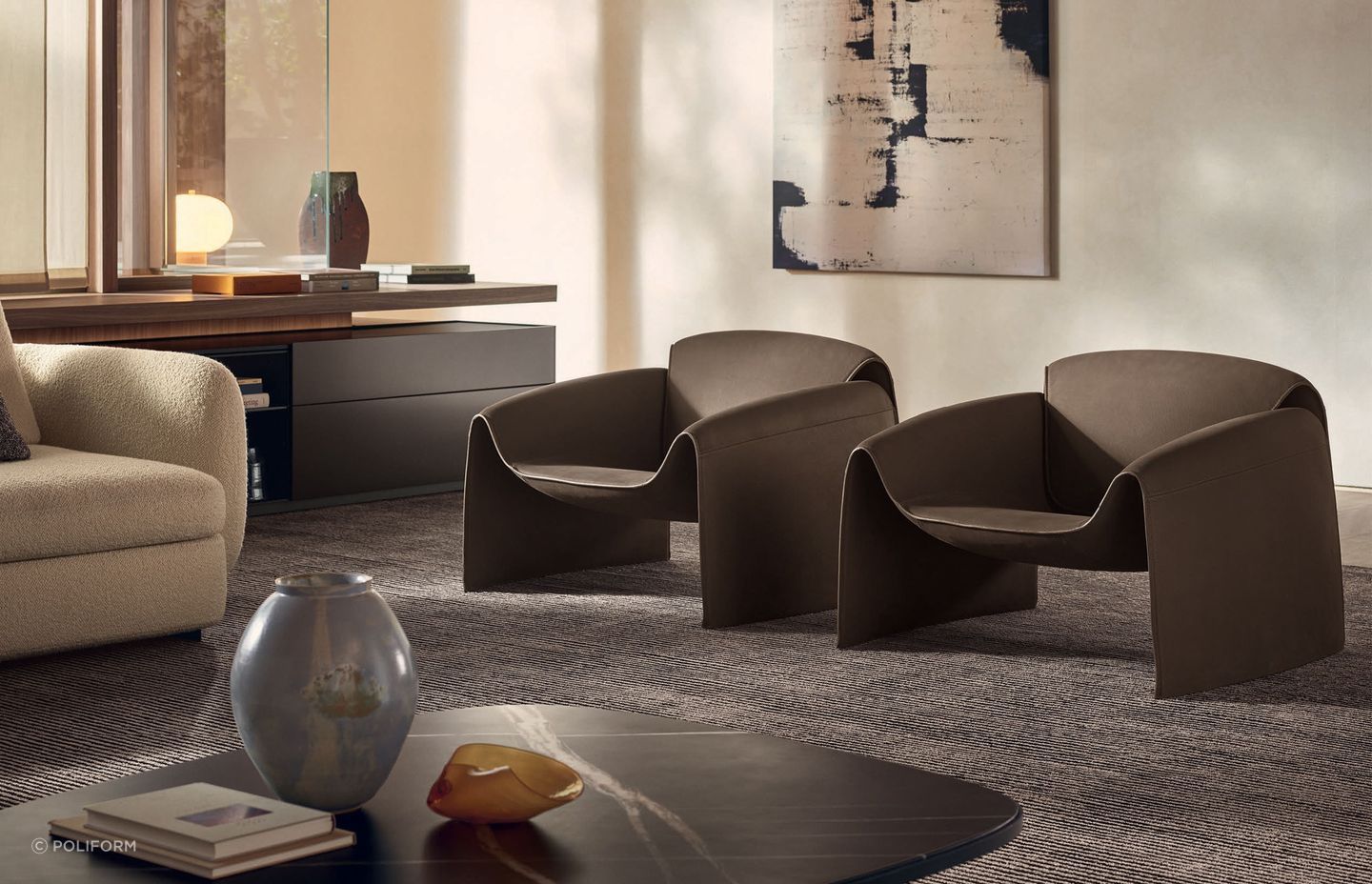 Le Club gives the voluminous club chairs of the last century a contemporary twist