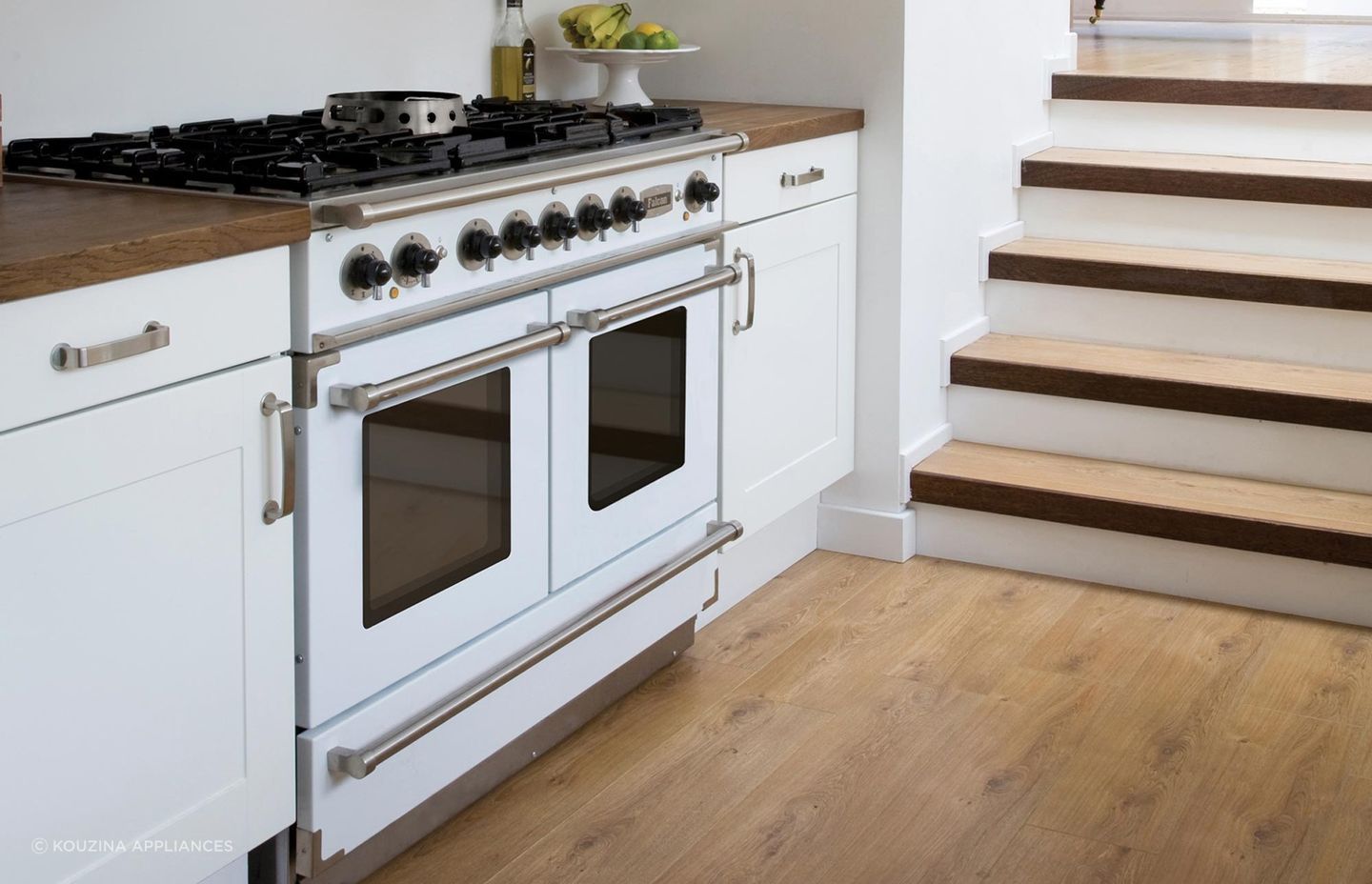 The Falcon Continental Freestanding Cooker W.1100 has not one but two multi-functional ovens, easily accommodating large groups and gatherings.