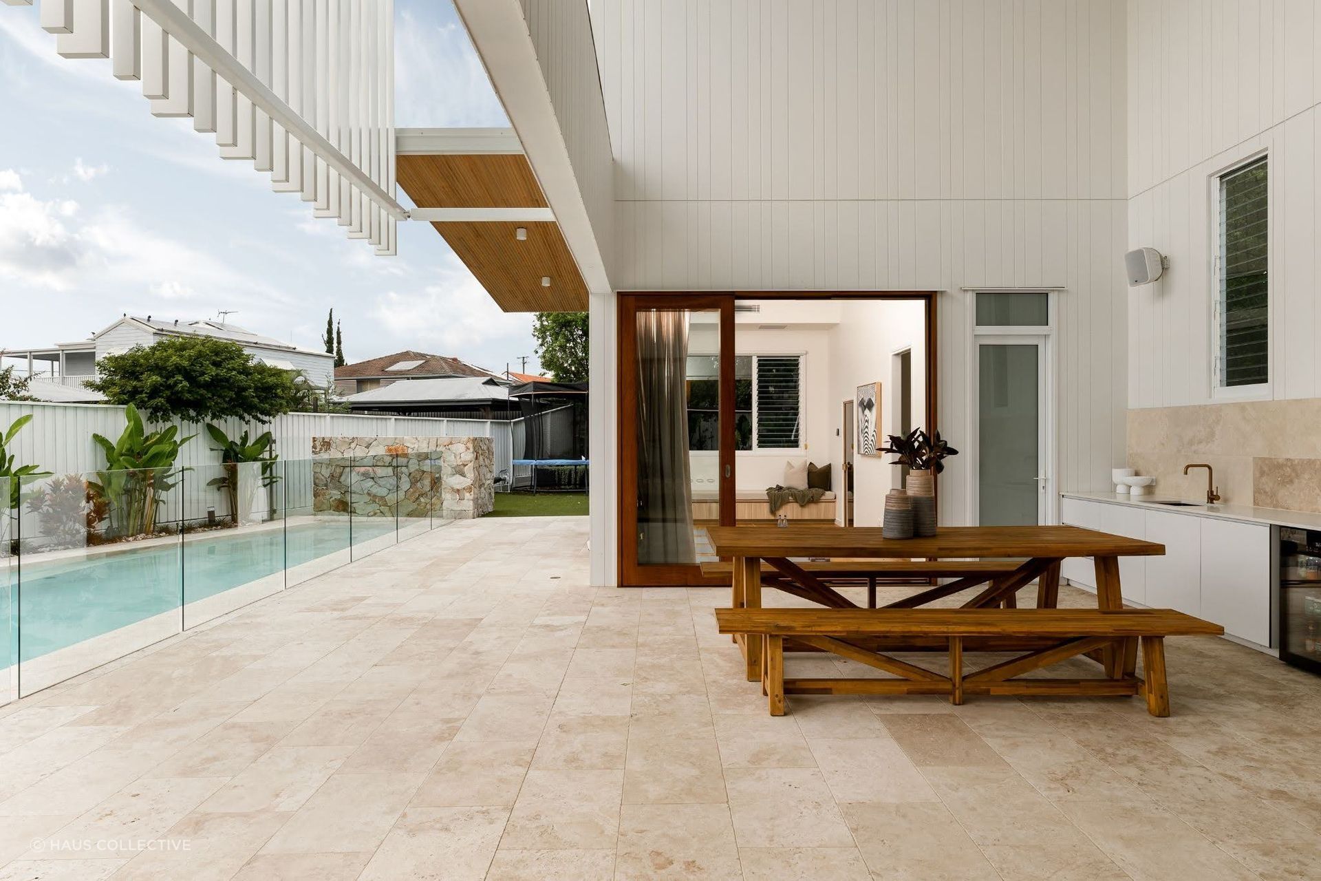 12mm Classic Linen Travertine Tiles - Tumbled & Unfilled