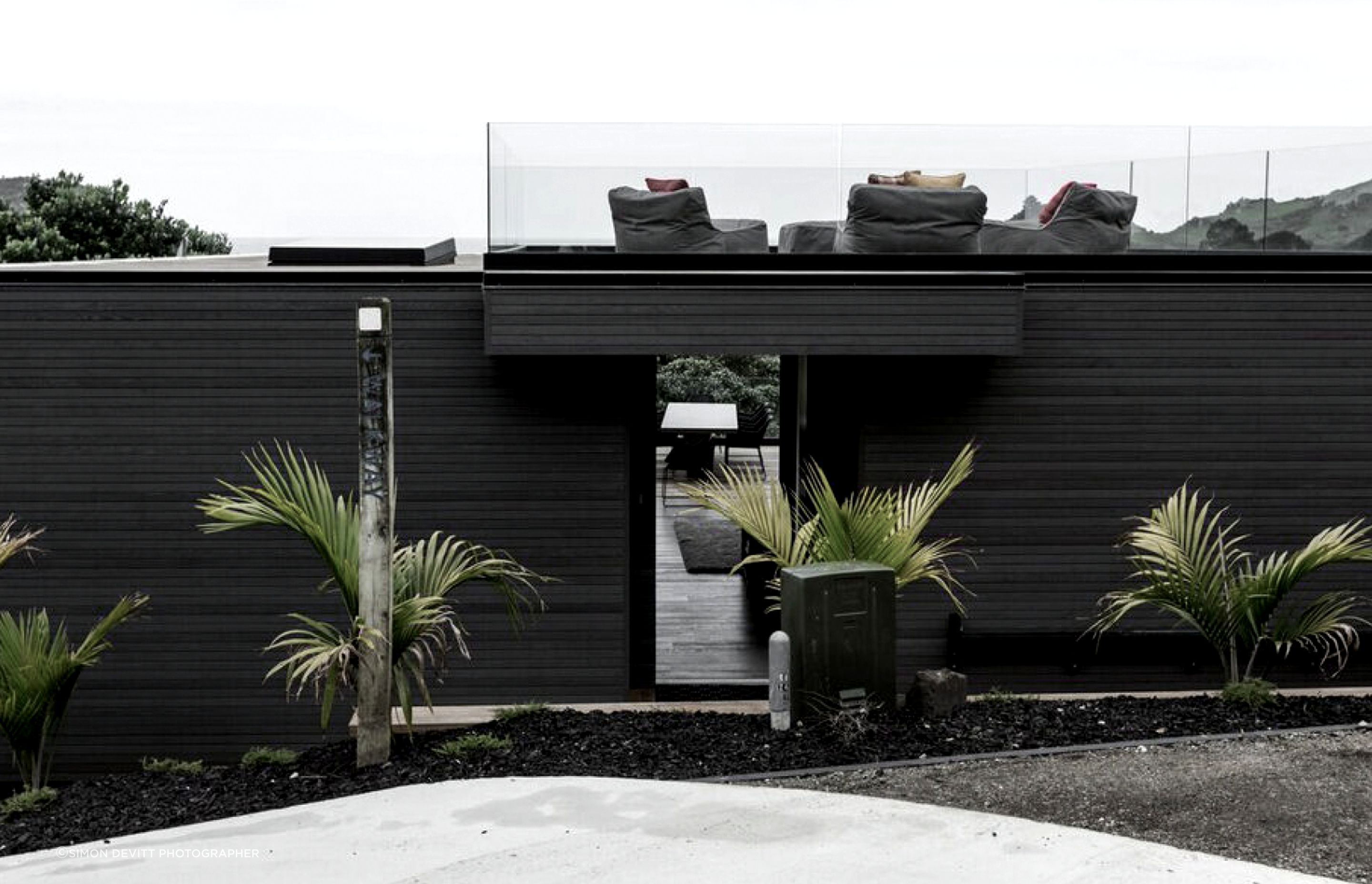The Hahei Beach House in Coromandel by Chris Tate in collaboration with Evelyn McNamara.