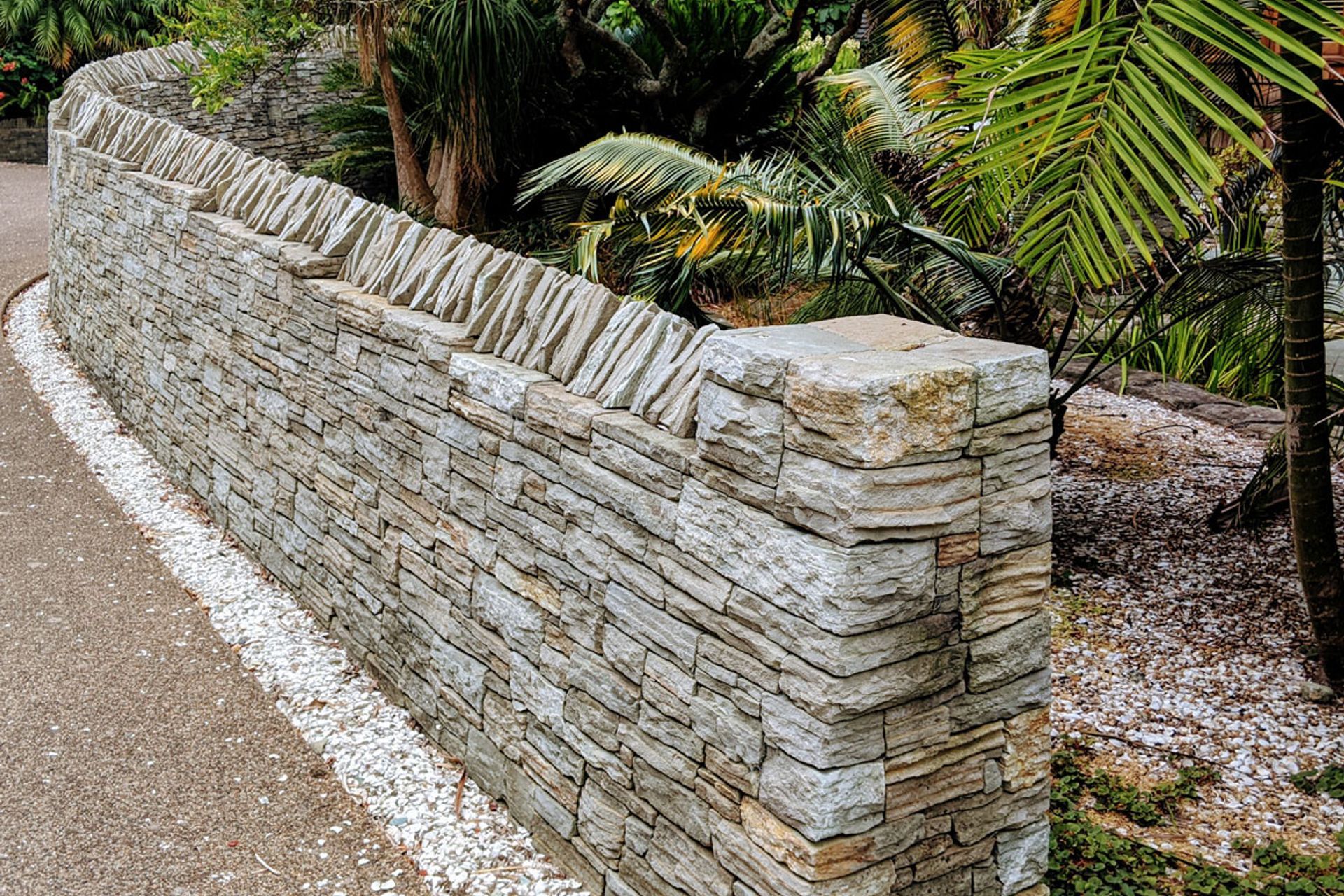Paradise Quarry stocks a number of stone walling products all designed to give a range of finished 'looks' such as this dry-stack wall.