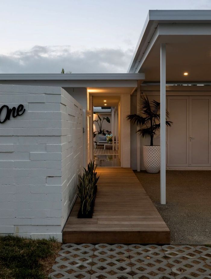 At House 1, Chris Tate celebrated the textural quality of rendered brick to create an interesting cladding surface.