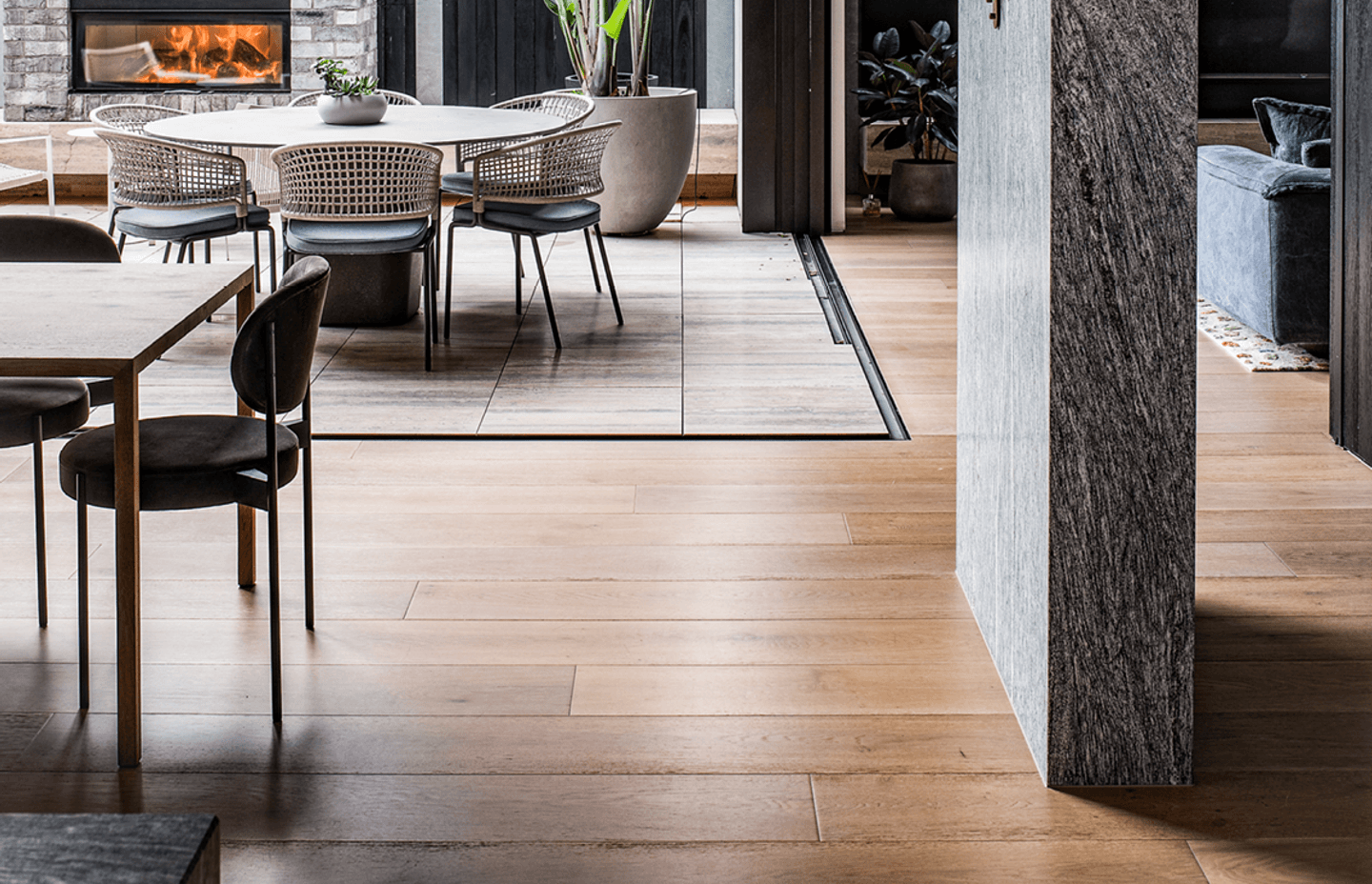 From the La Ville Collection by D'Arbre, Lyon features a bevelled edge detail, as well as enhanced wood grain and colour thanks to a lightly brushed and lacquered finish.