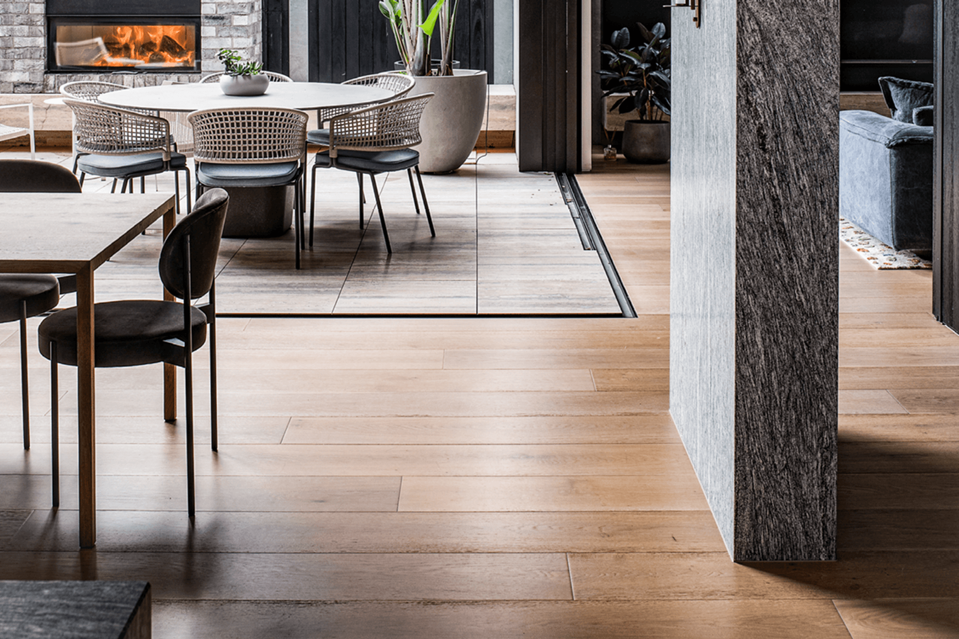 From the La Ville Collection by D'Arbre, Lyon features a bevelled edge detail, as well as enhanced wood grain and colour thanks to a lightly brushed and lacquered finish.