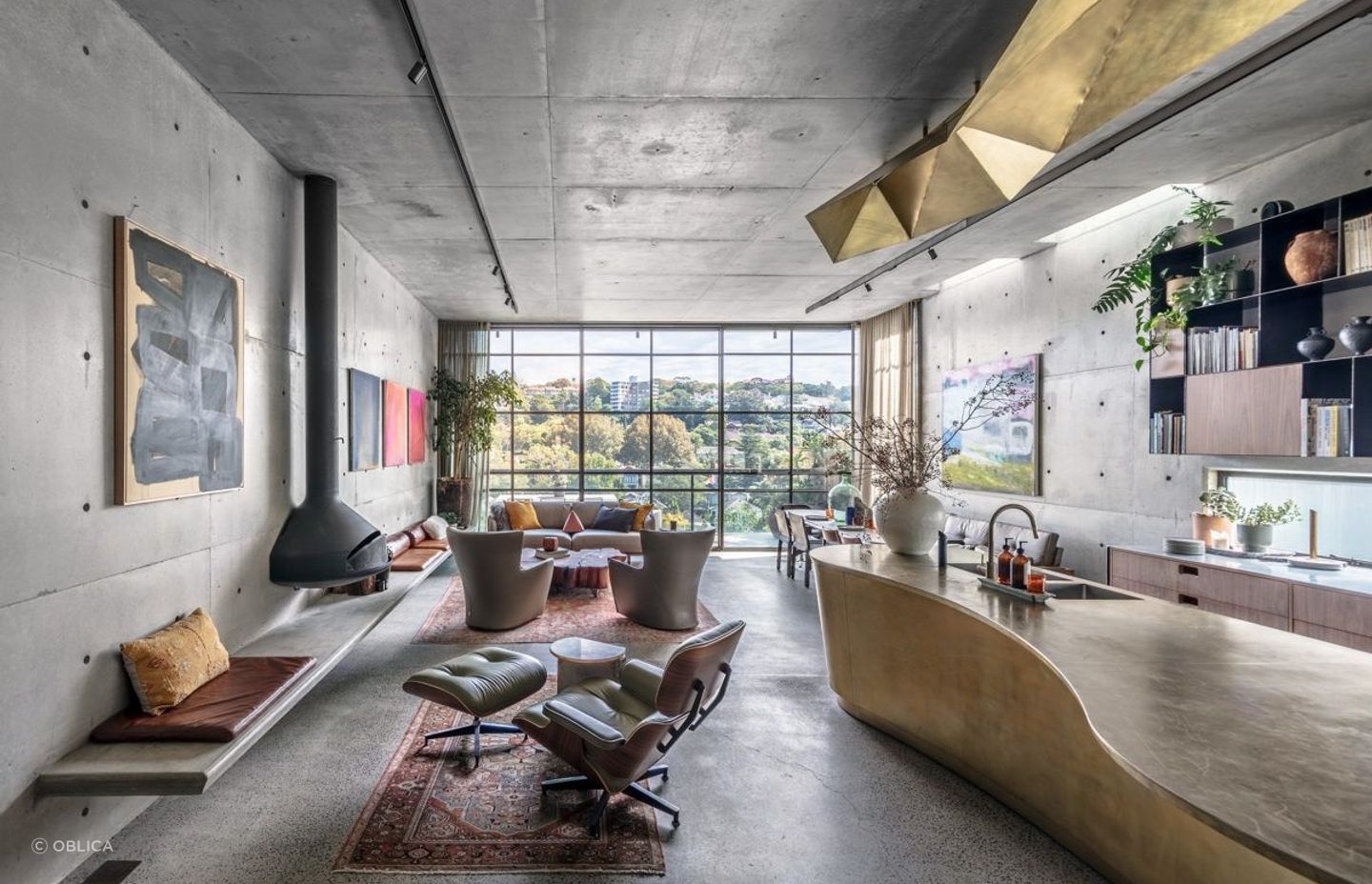 Beautiful wall art features at the Carlotta Residence by Oblica | Photography: Murray Fredericks