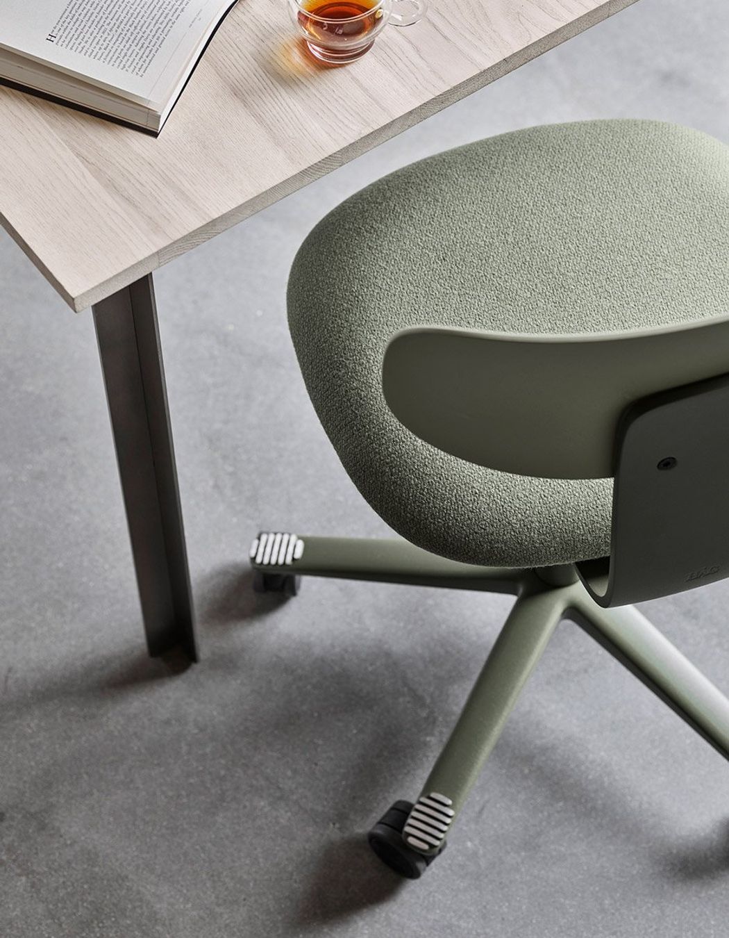 Flokk design HÅG Tion has the following ecolabels: GREENGUARD Gold, as well as an independently verified EPD