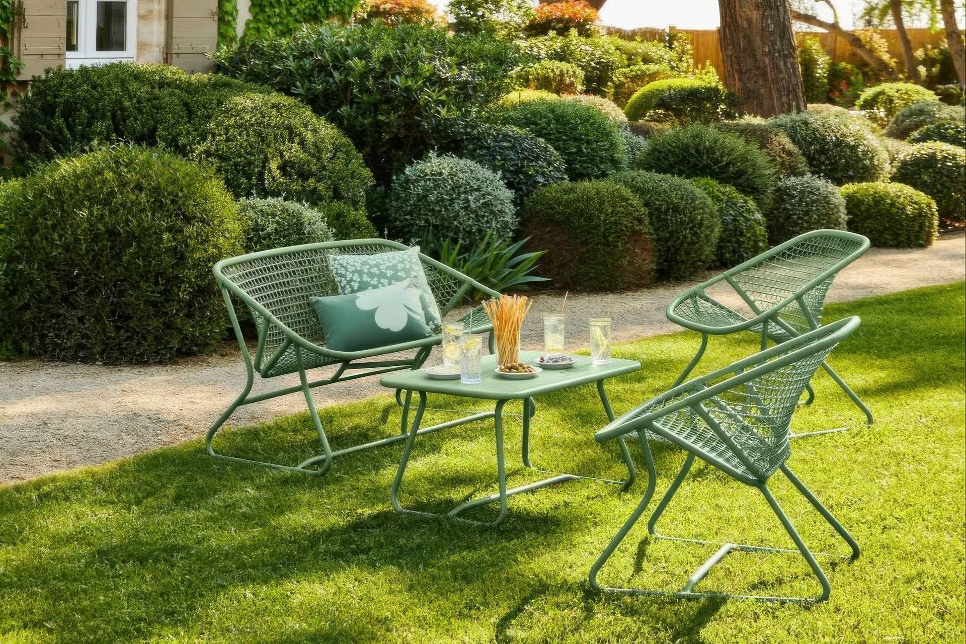 Playful texture with modern resilience - Fermob’s resin weave adds colour, character, and effortless style.