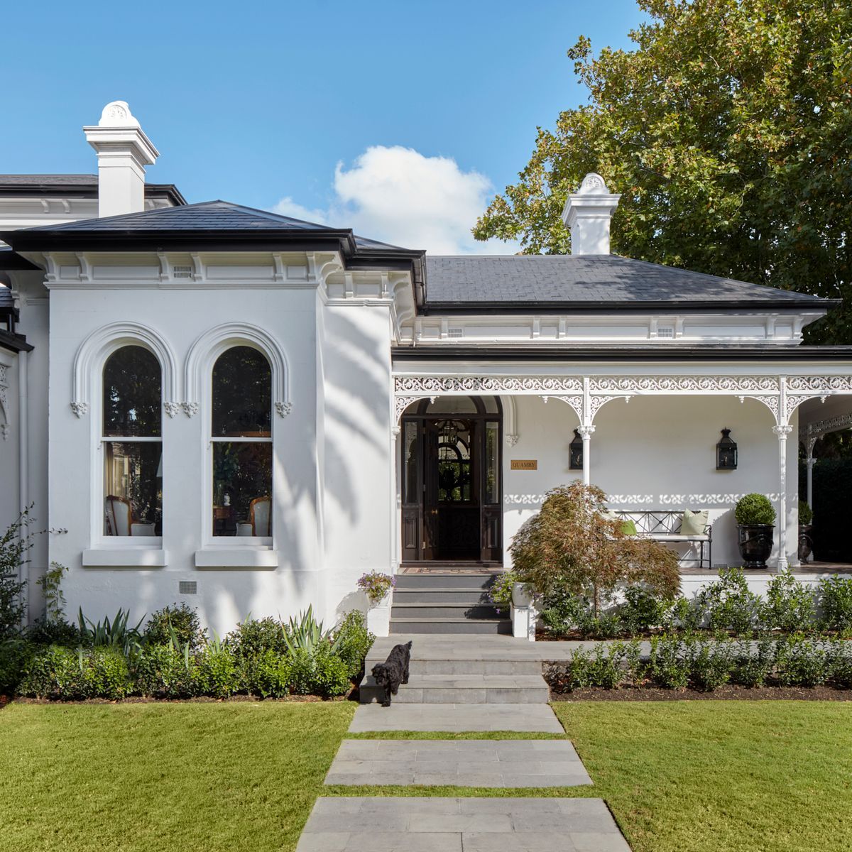 Building & renovating in a heritage context: replicate or reinterpret?