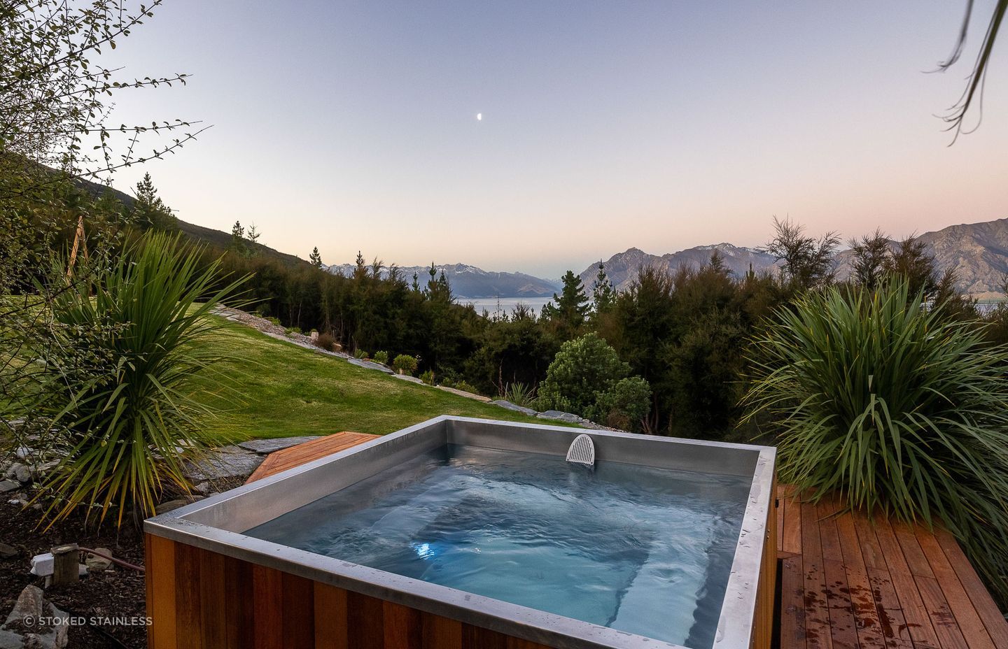 The exquisite Stainless Steel Square Spa by Stoked Stainless complemented by an equally impressive view.
