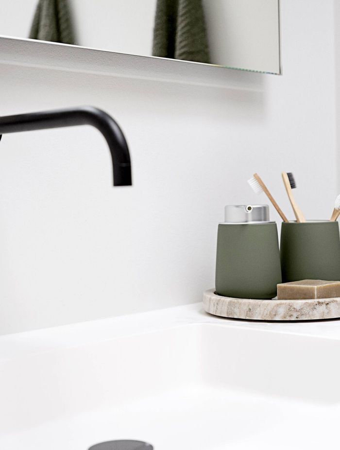 Less is more, especially in smaller bathroom spaces. | Featured product: Zone Nova Toothbrush Mug