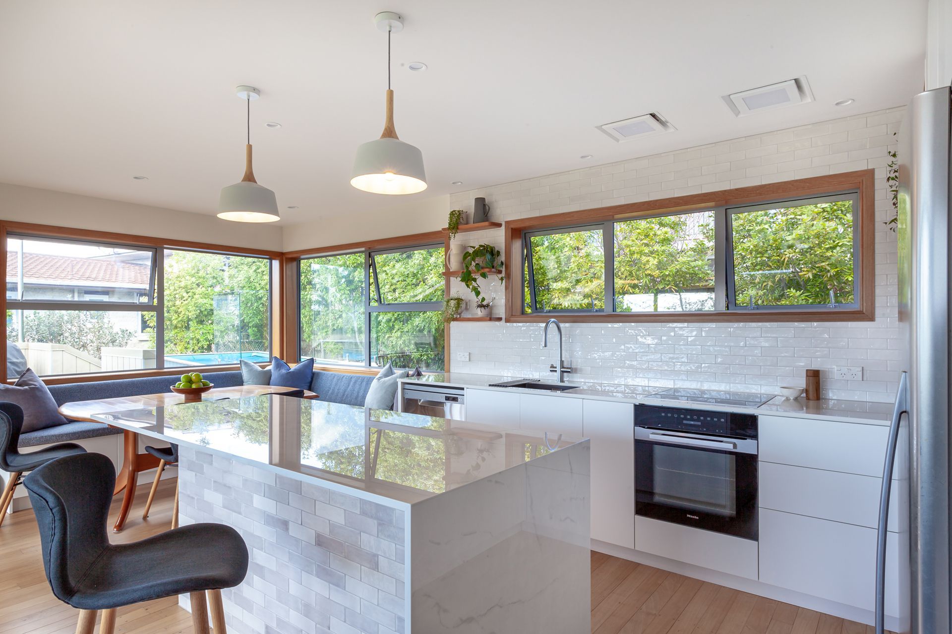 Schweigen Silent Paradigma Cassette Rangehood - CC-PARA2WS