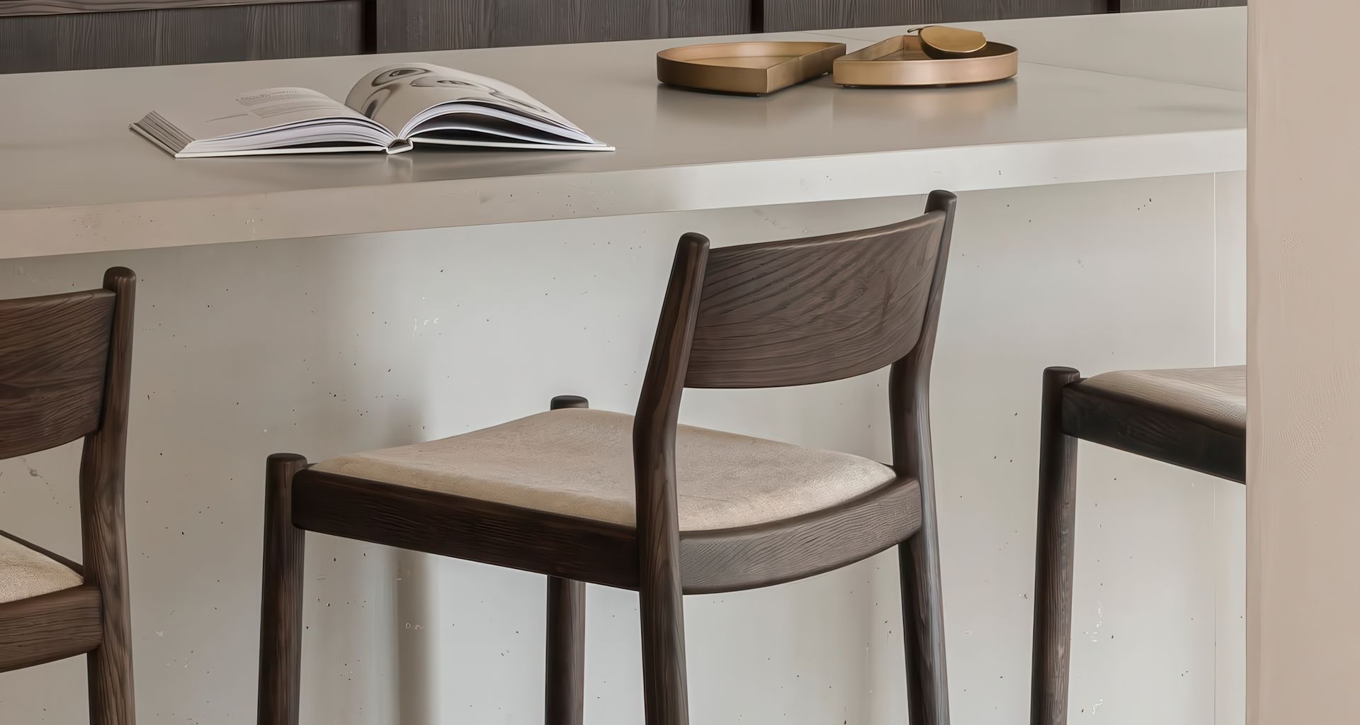 N-BS01 Stool / Karimoku Case