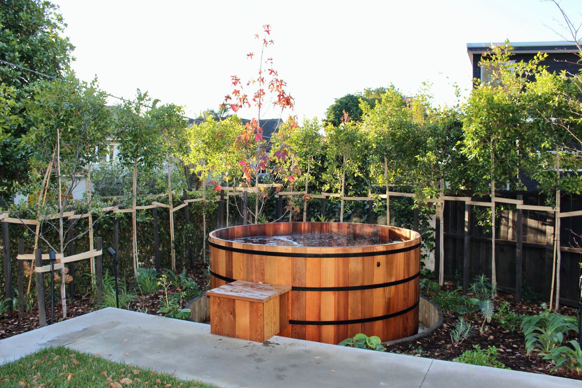 The 8 Foot Cedar Hot Tub can accommodate 14 people making it great for social occasions.
