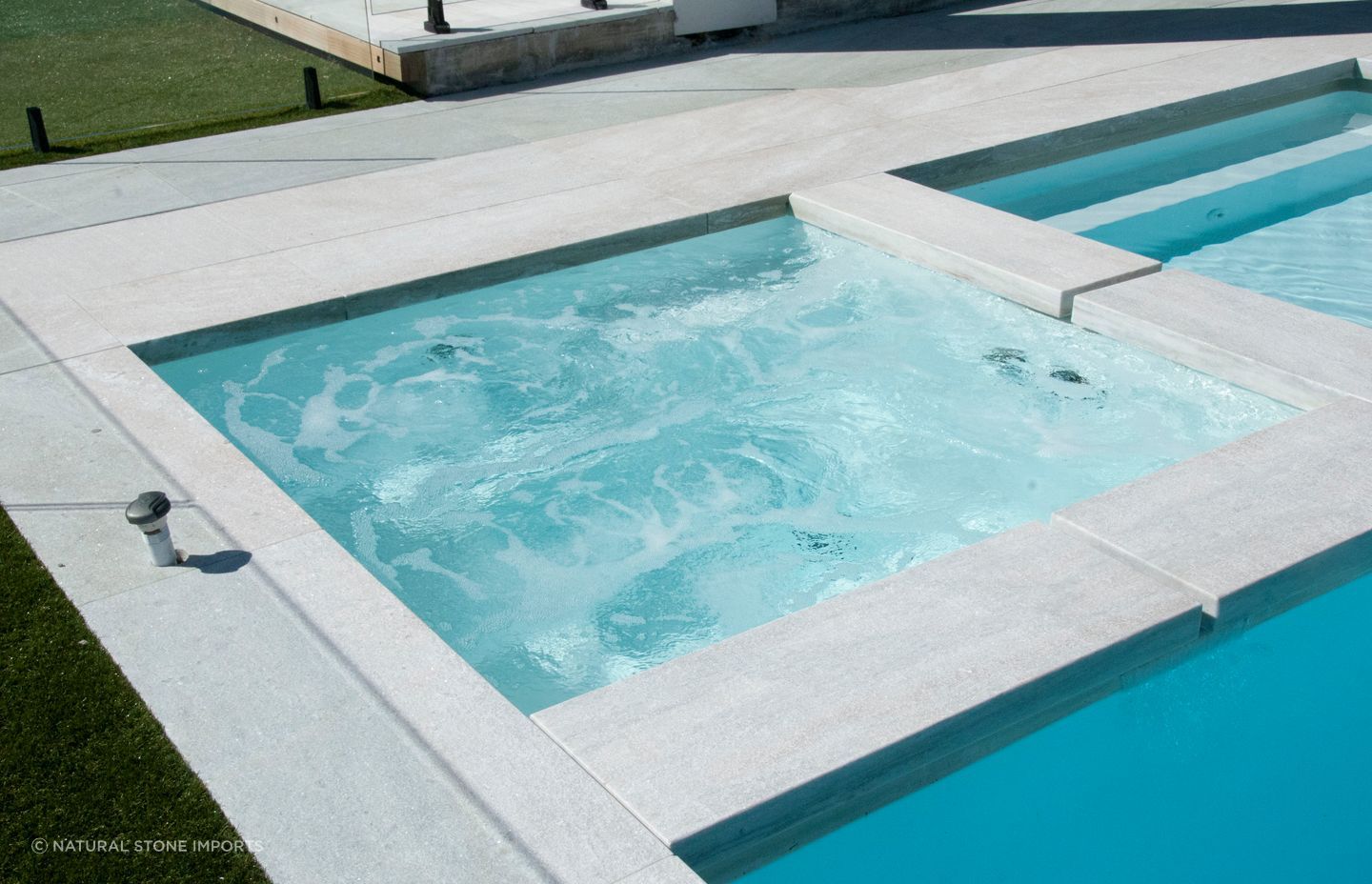 There are three profiles to choose from, and a variety of colours to suit all projects.