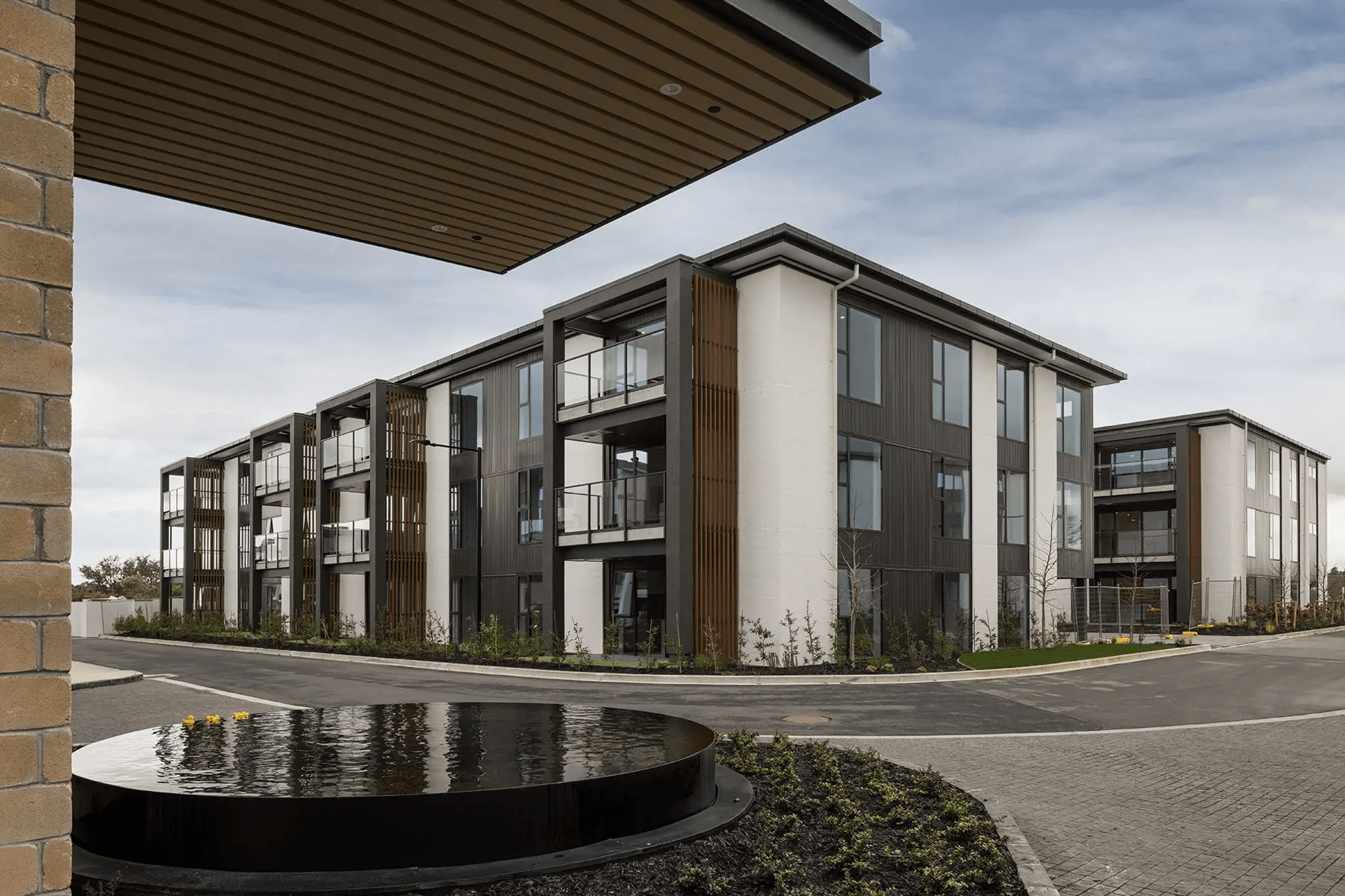 AliClad aluminium weatherboards offer architects, builders, and developers a robust exterior cladding option.