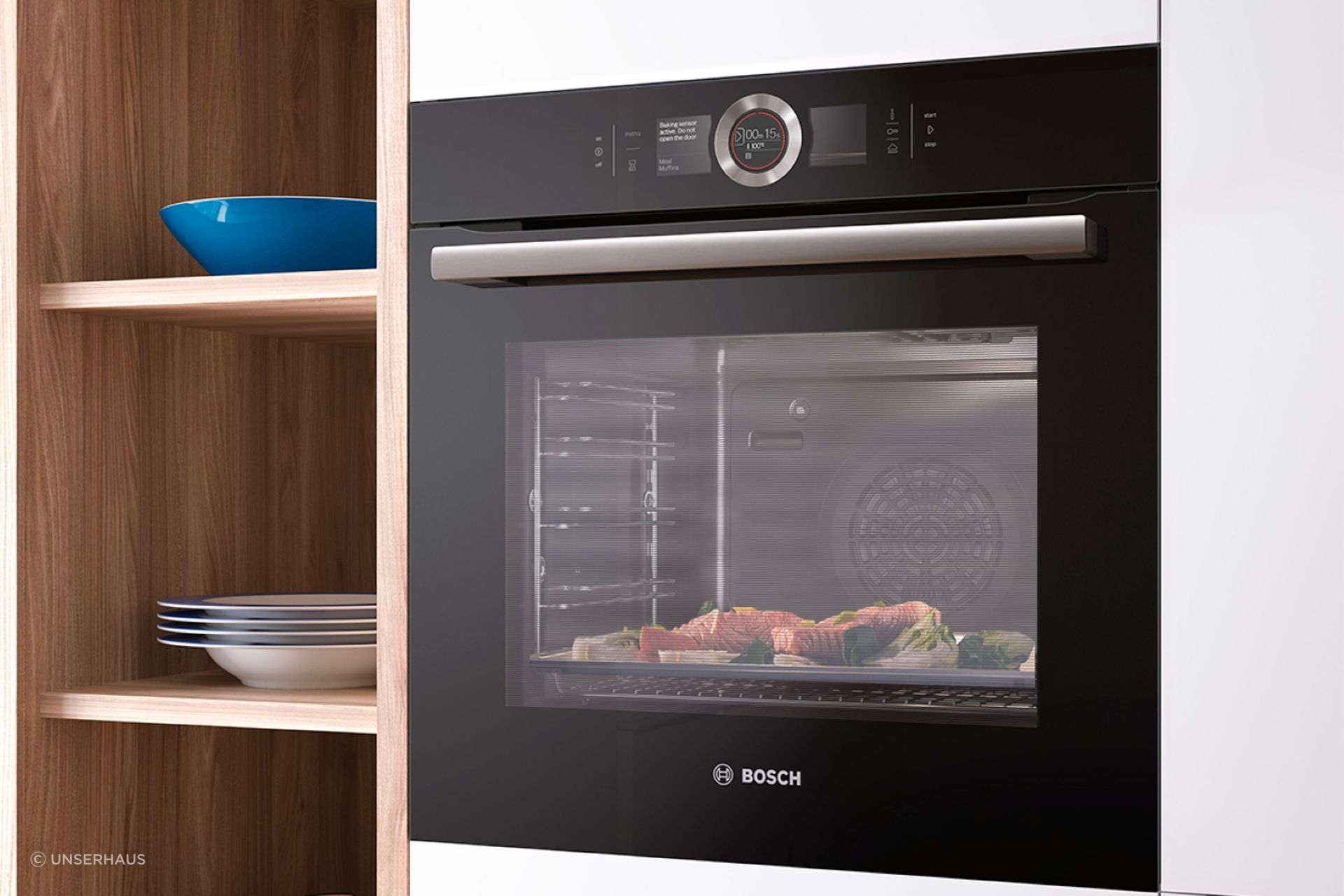 The Bosch Series 8 Built-In Oven has multiple cooking modes to help you cook more efficiently.