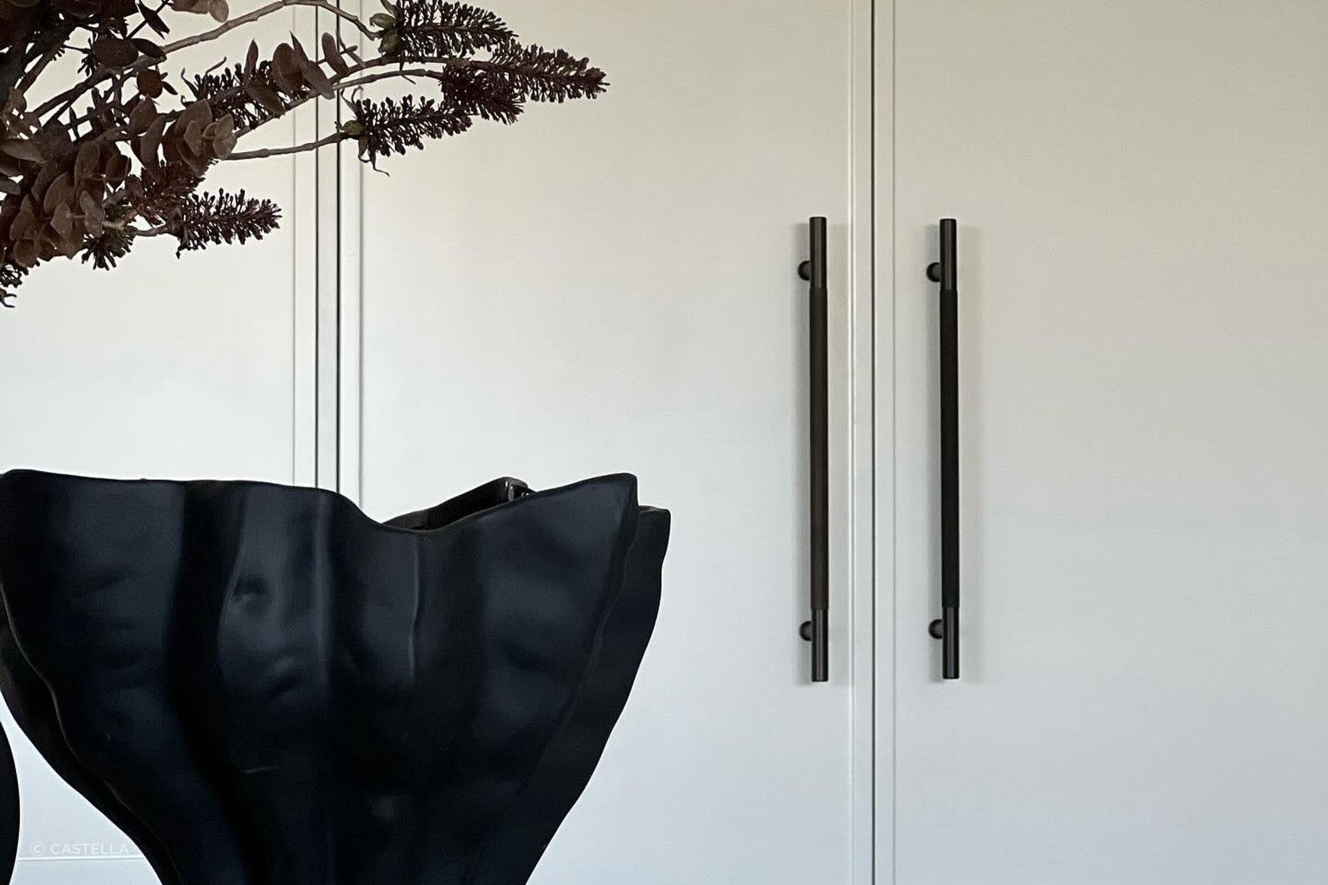 Grove Appliance Pull in Bronze