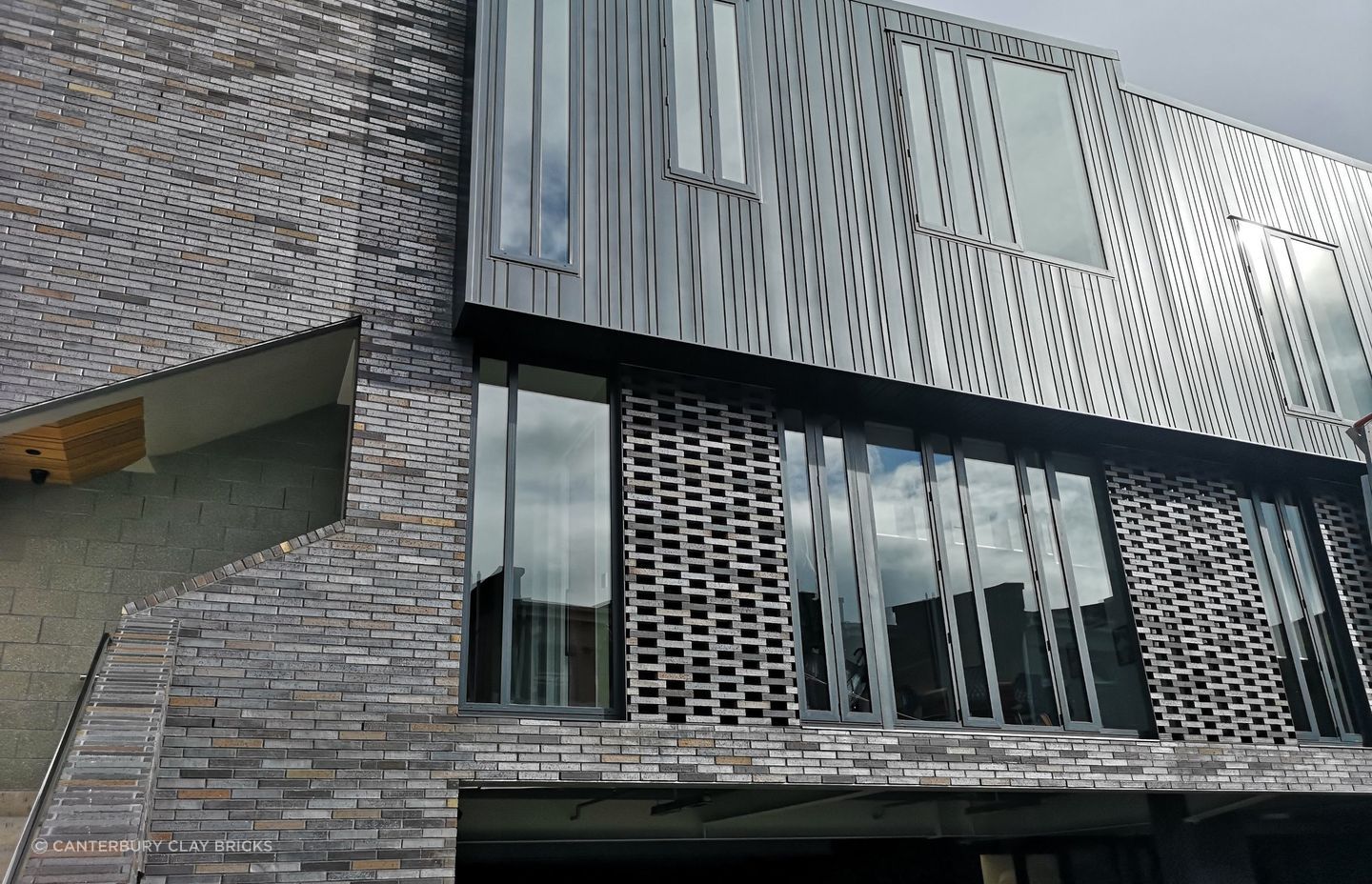 Beautiful variations in colour and texture with the Create Range Bricks from Canterbury Clay Bricks. | Photography: Patrick Reynolds & Richard Thomas