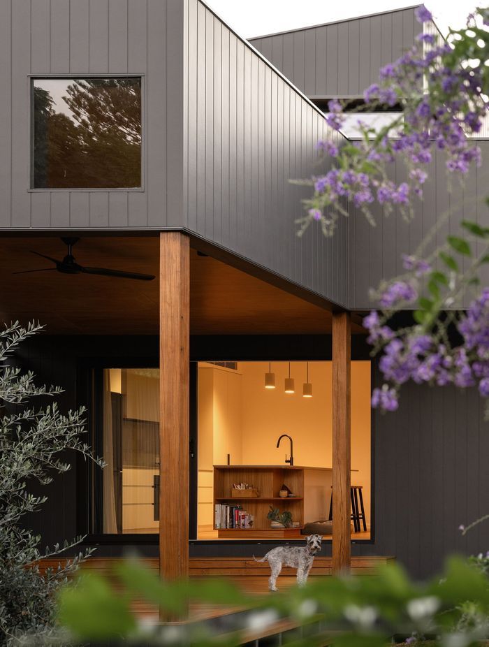 To top it all off, new flooring, decking, screening, roofing, rendering and a fresh coat of paint brought the existing house back to life.