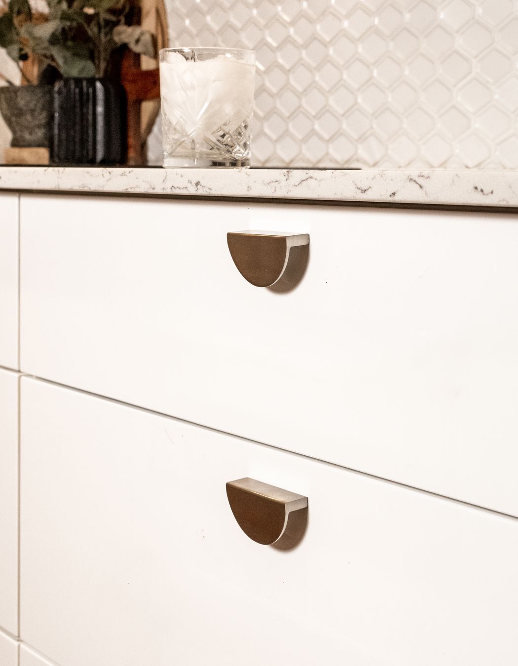 Krome Half Moon Handles
By Nover