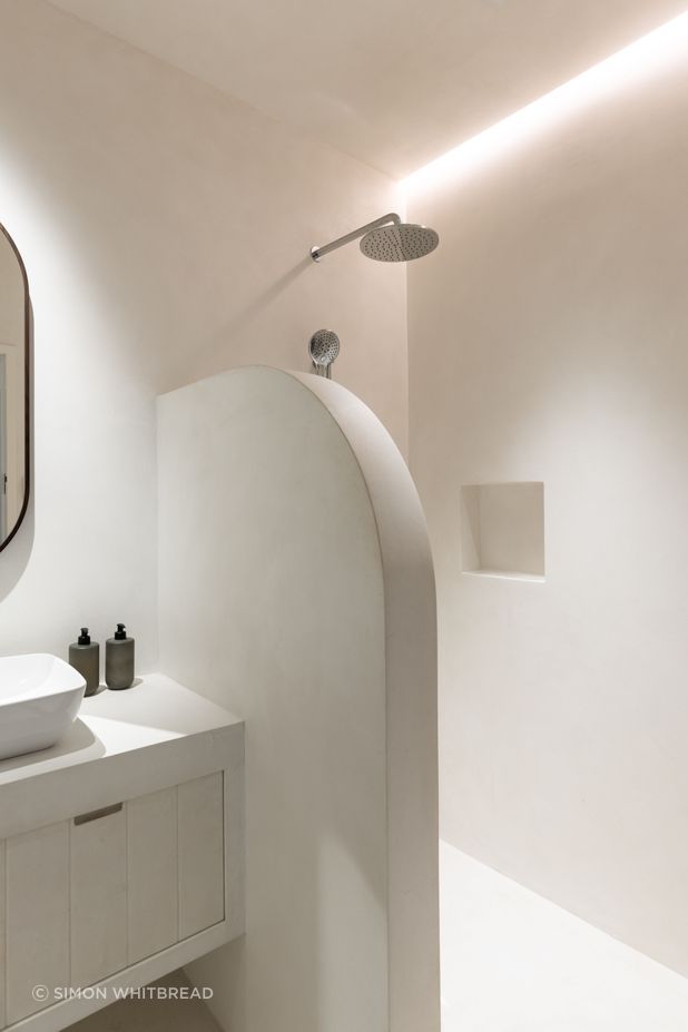 Expella’s Shadowline Diffuser Pro is an internal grille designed to be discreet, channeling air into the ventilation system. A LED strip can be added for an ambient lighting effect as shown in this project by Integrity Build.