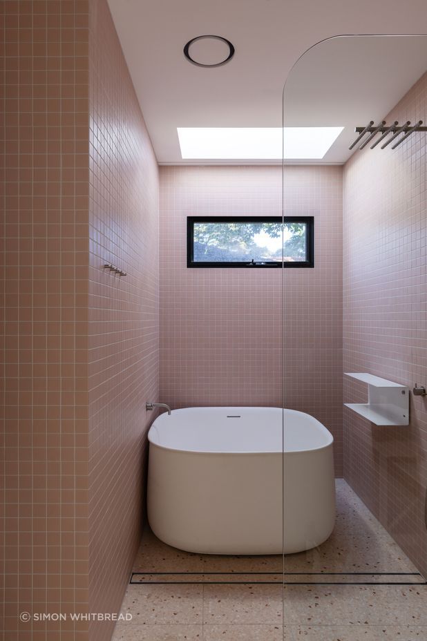 Balgowlah Heights Residence by North Harbour Building features Expella Inline ventilation systems with EMF Inline Mixed Flow fans.