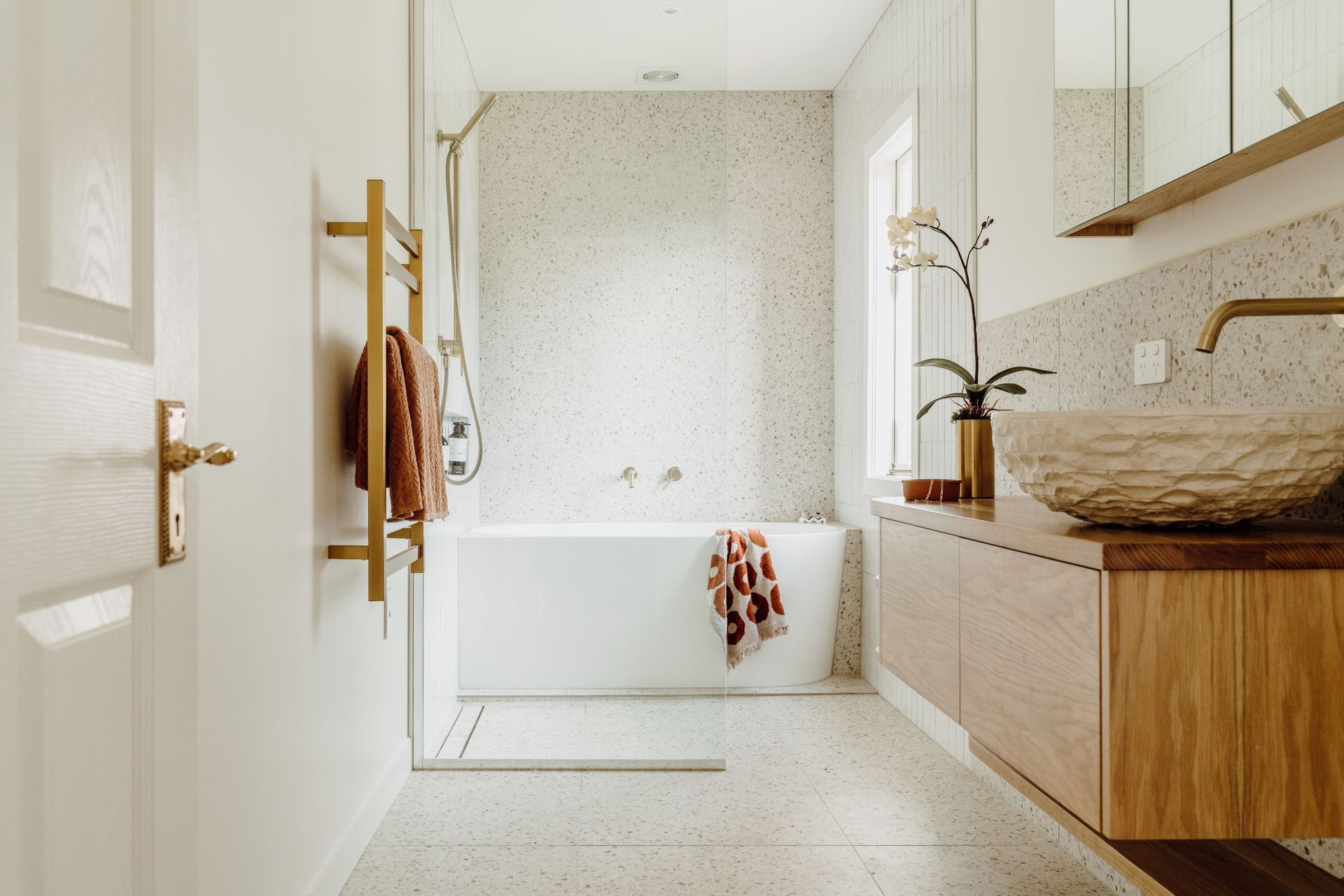 A beautiful bathroom featuring the Natural Paint Co's durable plant-based enamel paint that is fully scrubbable and water-proof.