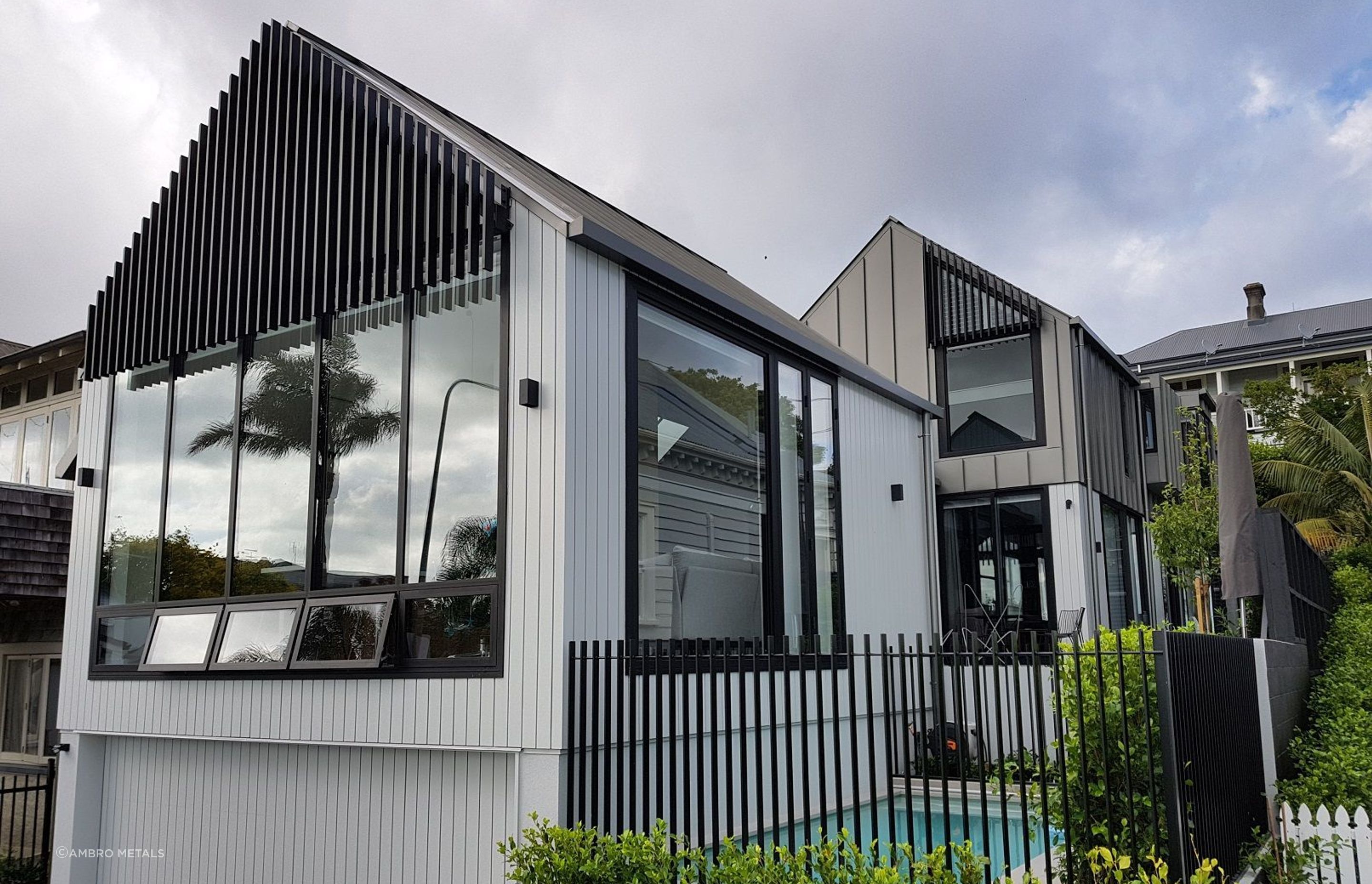 Aluminium roofs are great for designer-inspired homes thanks to their tremendous versatility, seen here with Euramax - Premium Coil Coated Aluminium.
