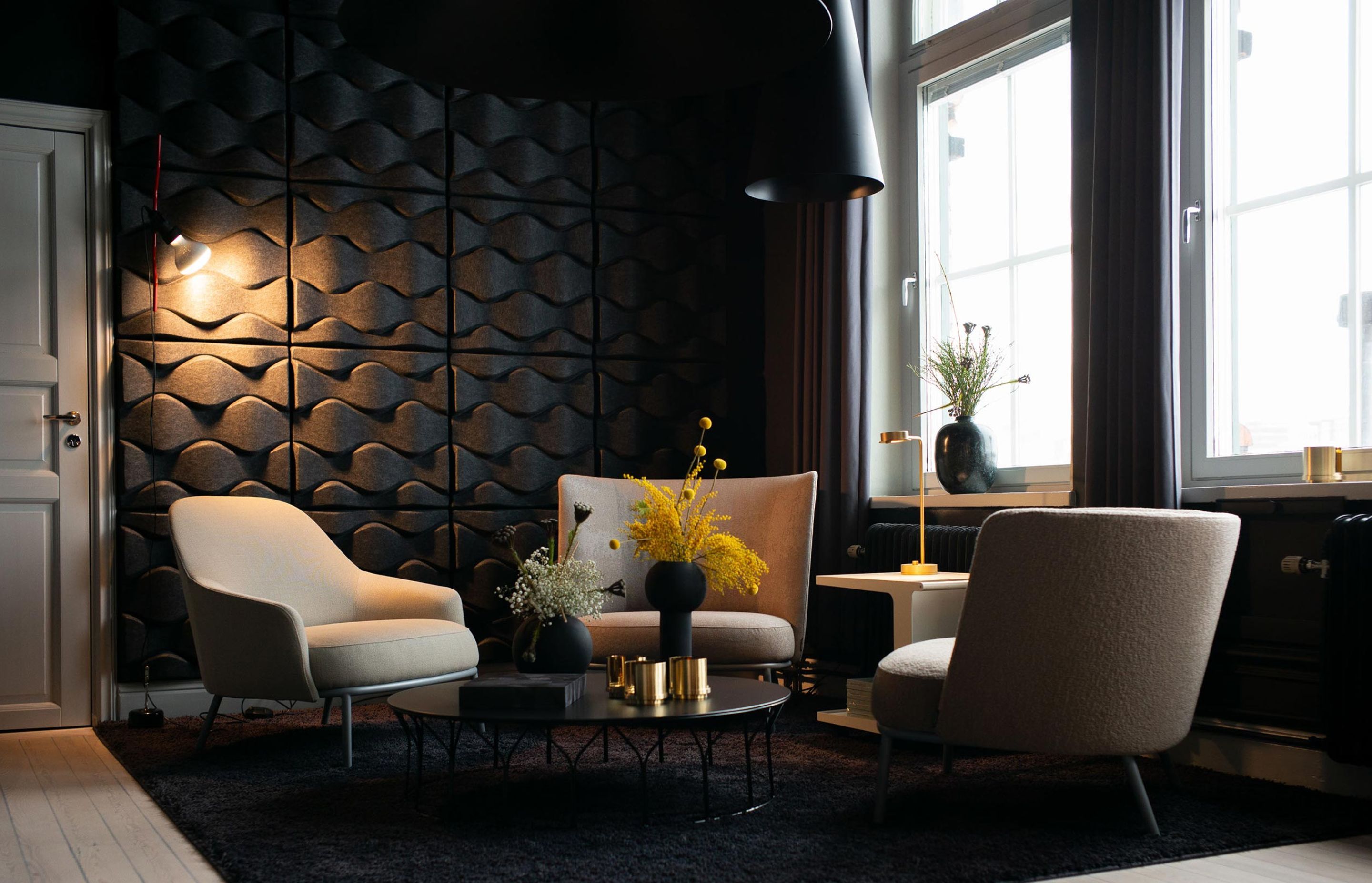 Looking for somethign a bit darker? why not try this alternative lounge space, featuring Offecct Soundwave® Flo, Acoustic panel