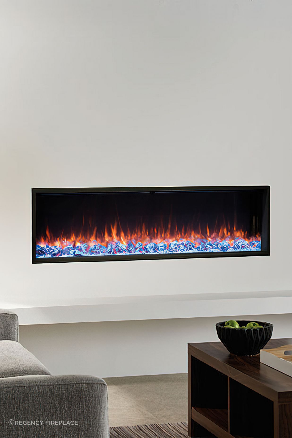 The Gazco eReflex 135R Electric Fireplace has different flame visuals available.