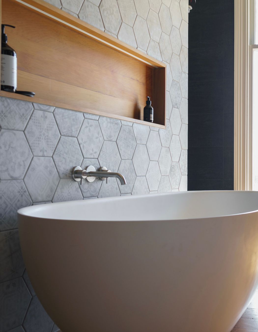 When looking for a builder, renovation experience is key. Always check for photos of previous renovation projects on the builder’s website or social media.