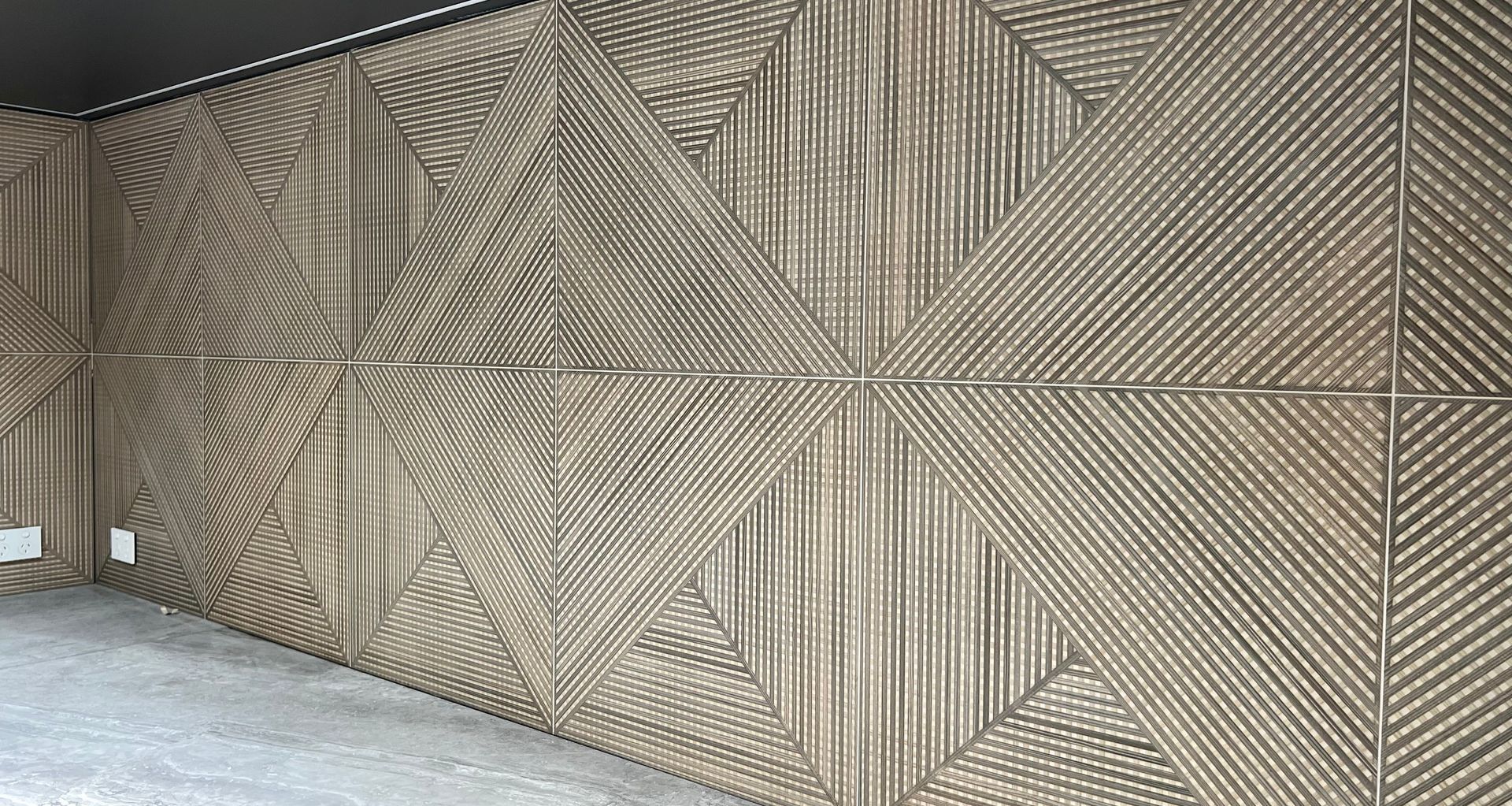 When it comes to detailed patter, Casa Ecco demonstrates how important it is to have an experienced tiler execute perfect tile alignment.