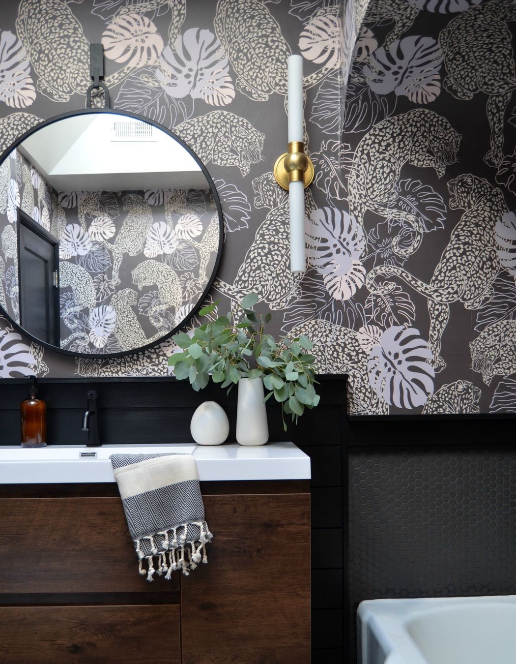 The striking Leopard Wallpaper by Milton &amp; King