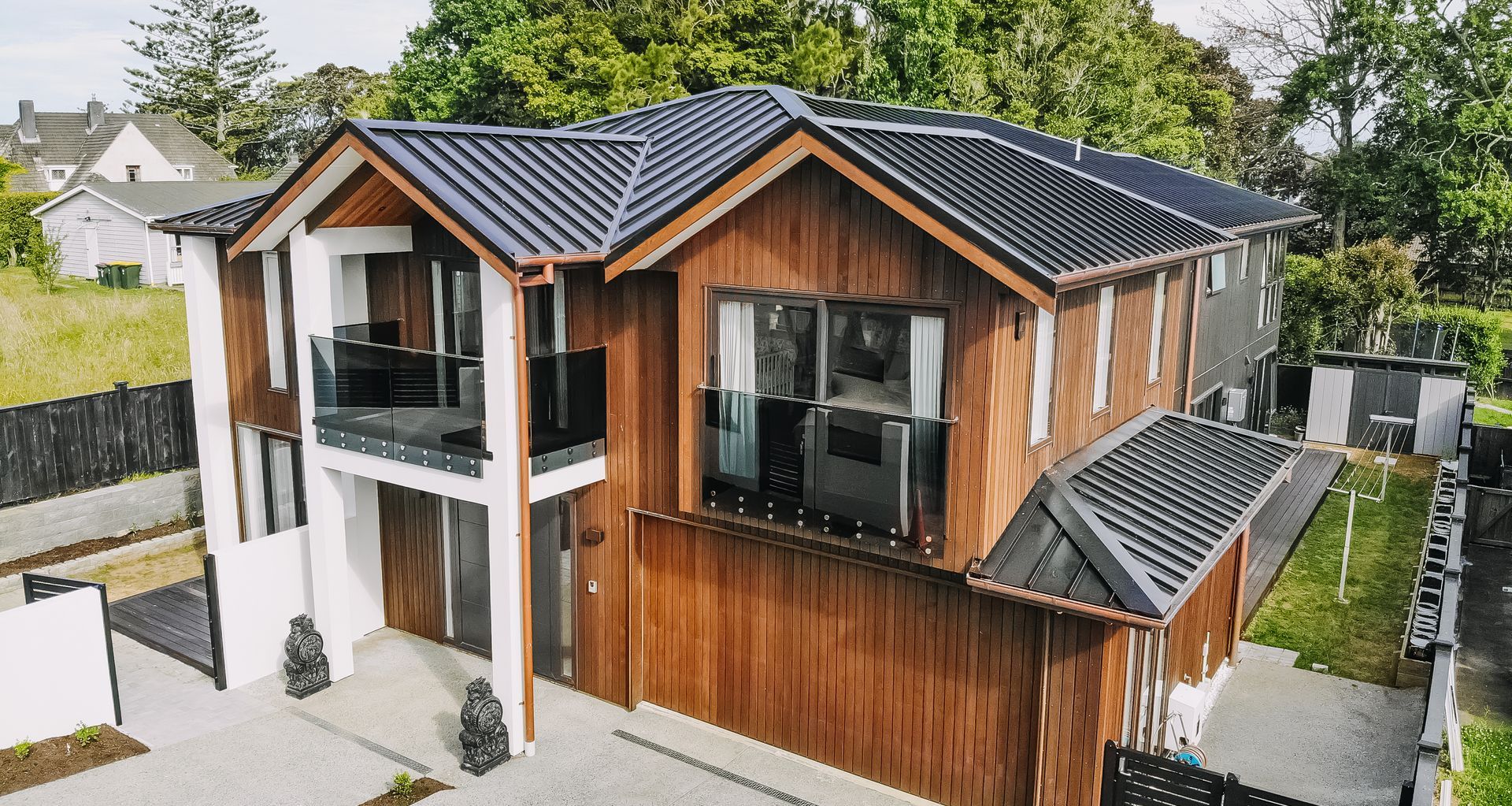 A stunning new timber-clad home built by Diamond Homes.